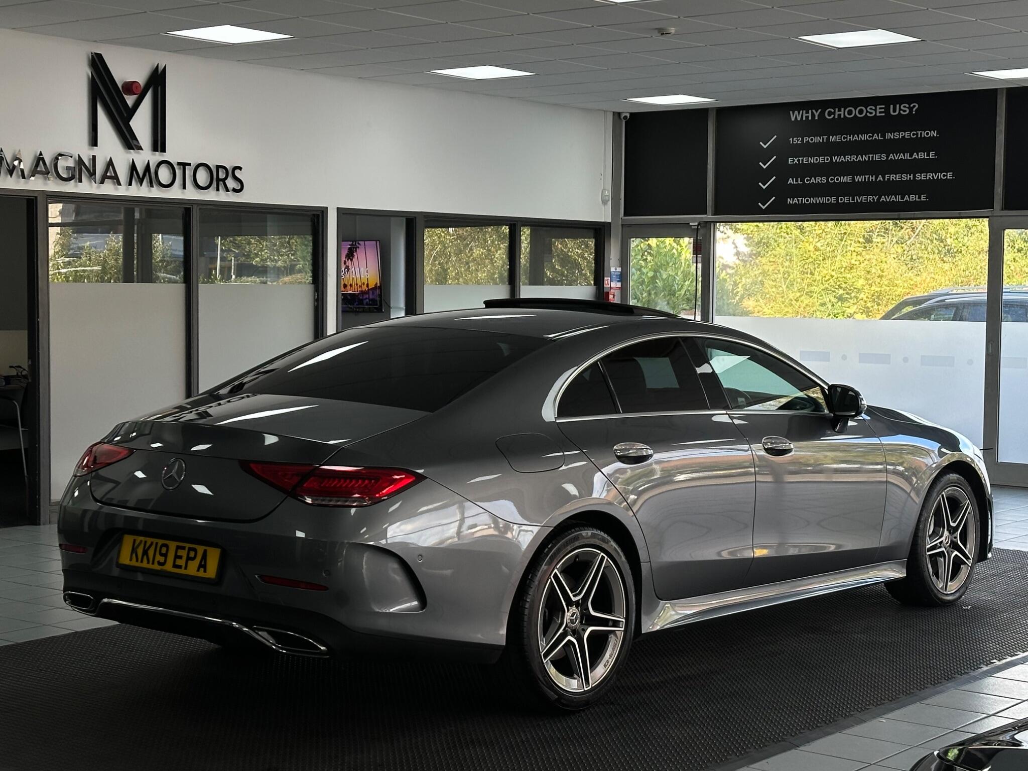 Mercedes-Benz CLS view 13