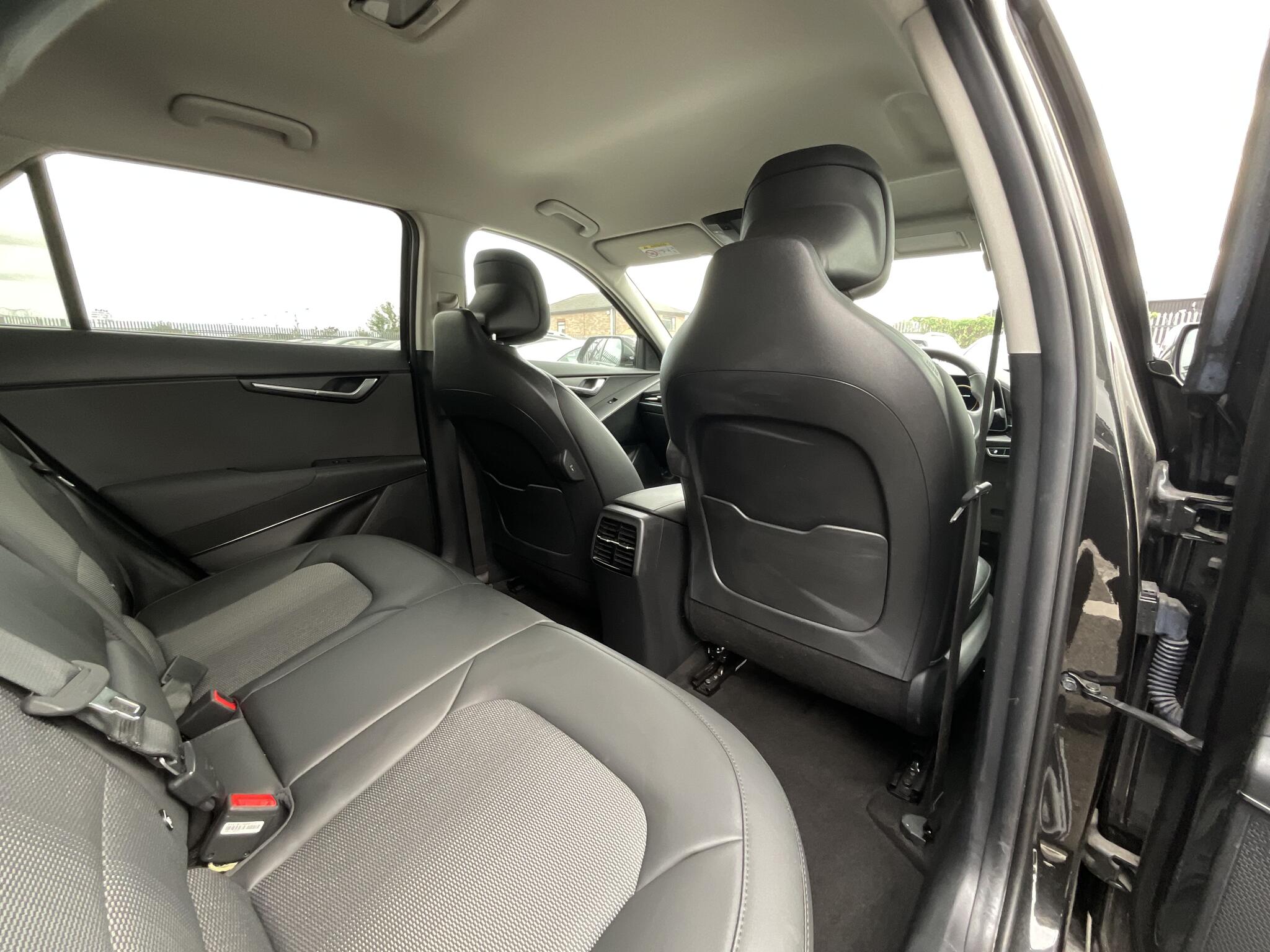 Kia Niro view 10