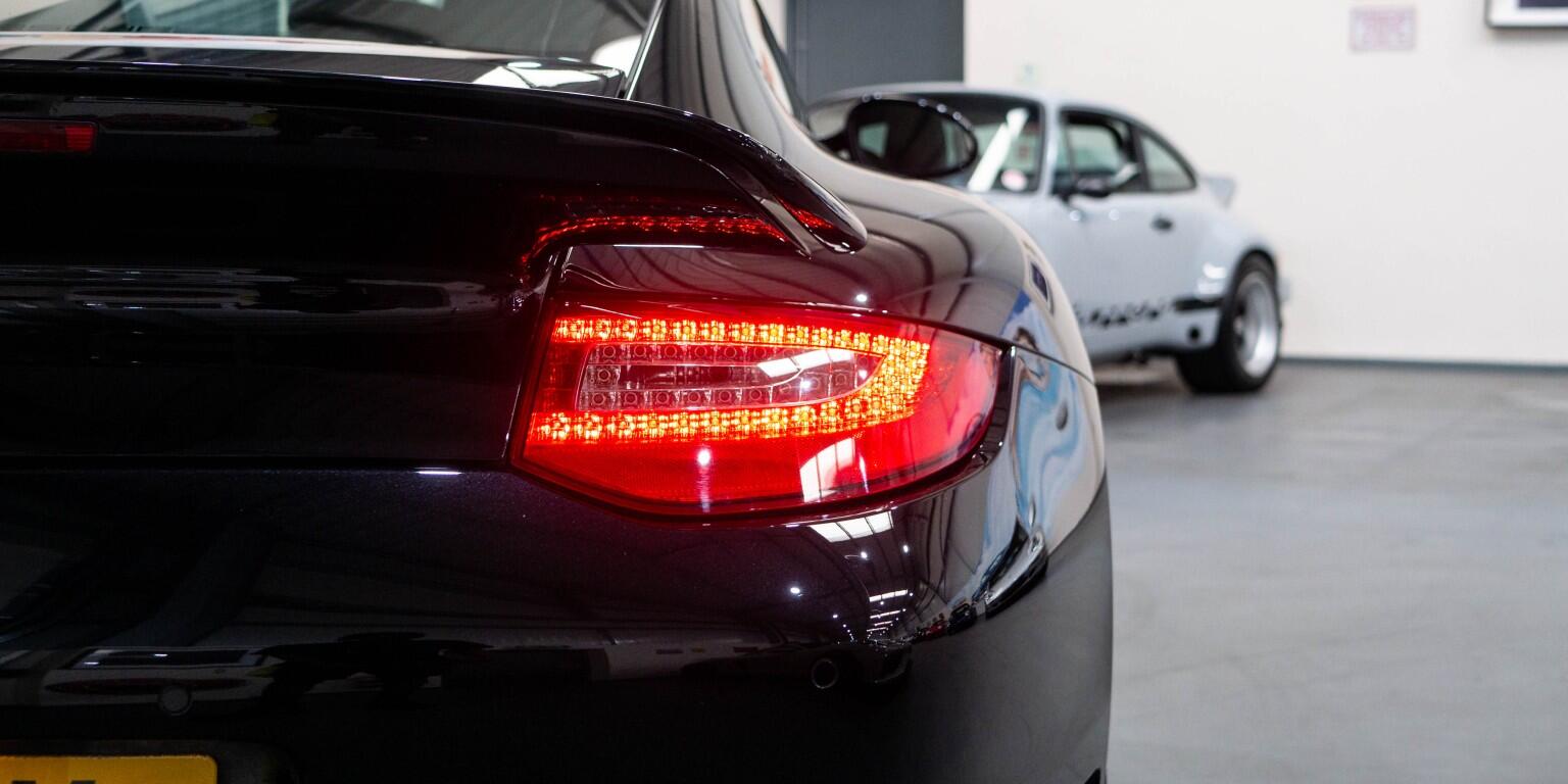 Porsche 911 view 52