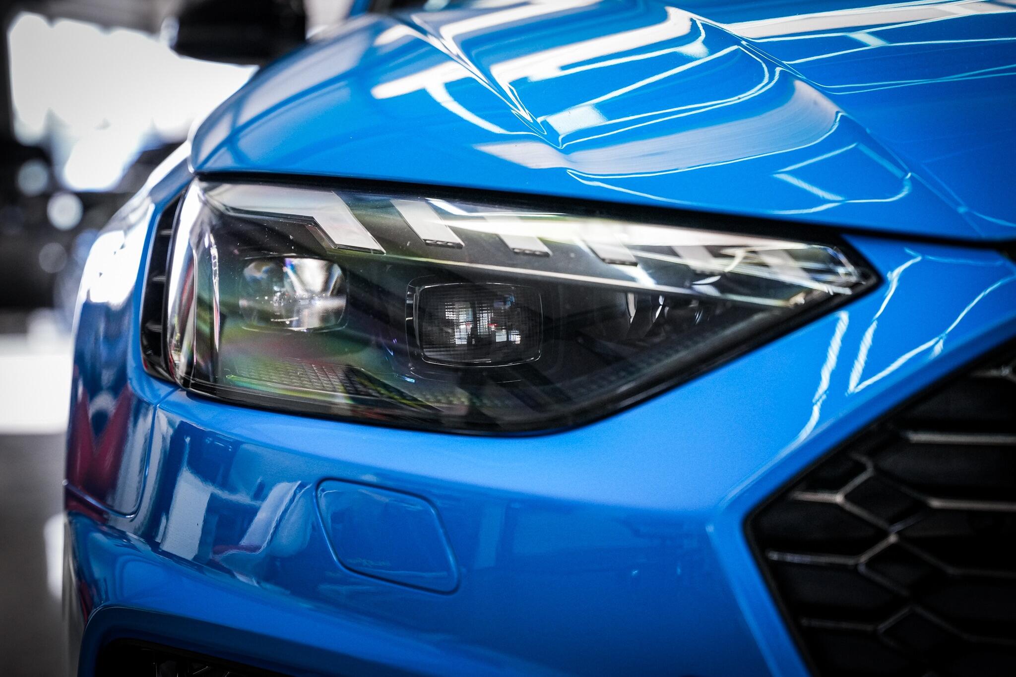 Audi RS4 view 32