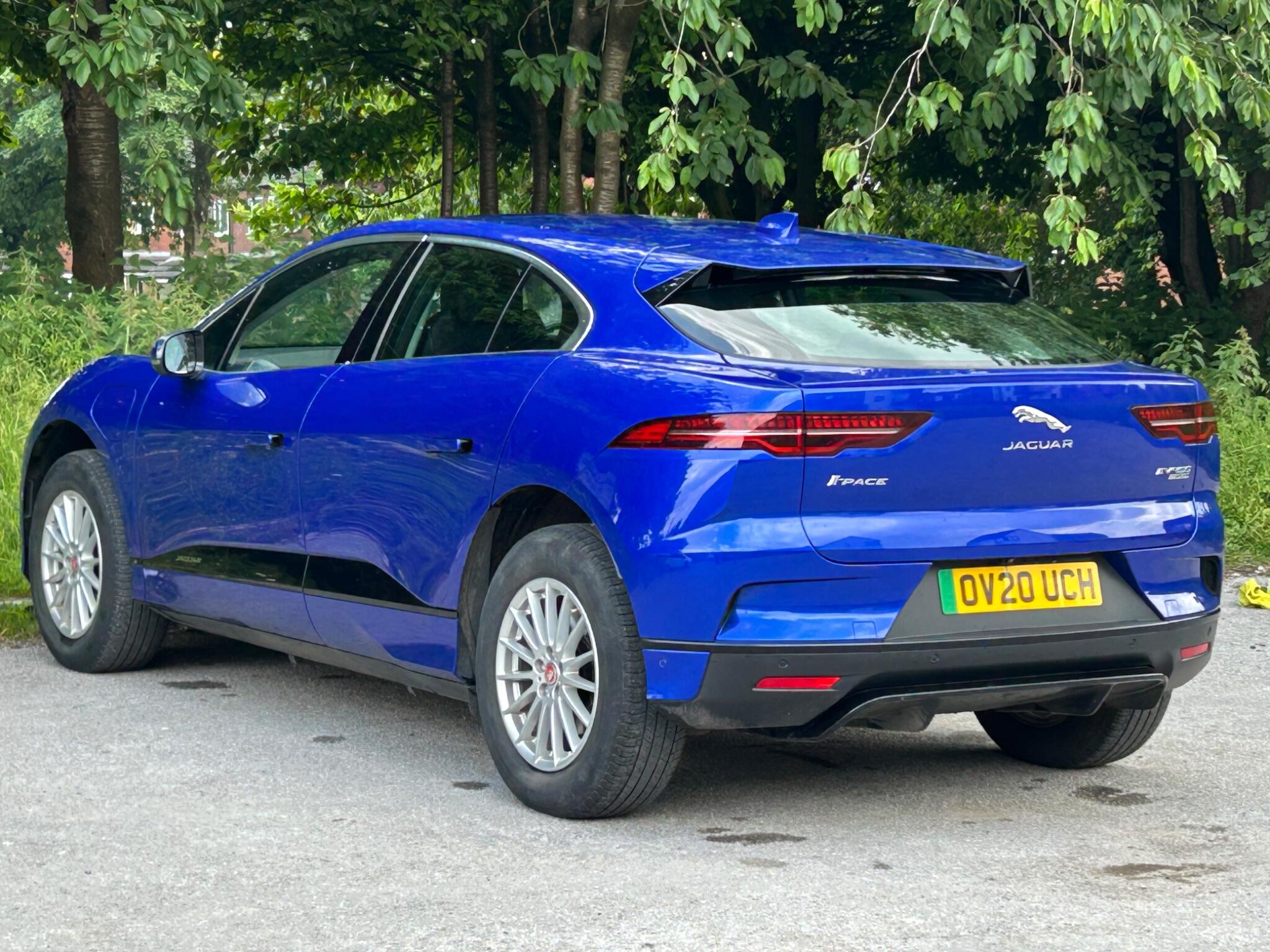Jaguar I-Pace view 12