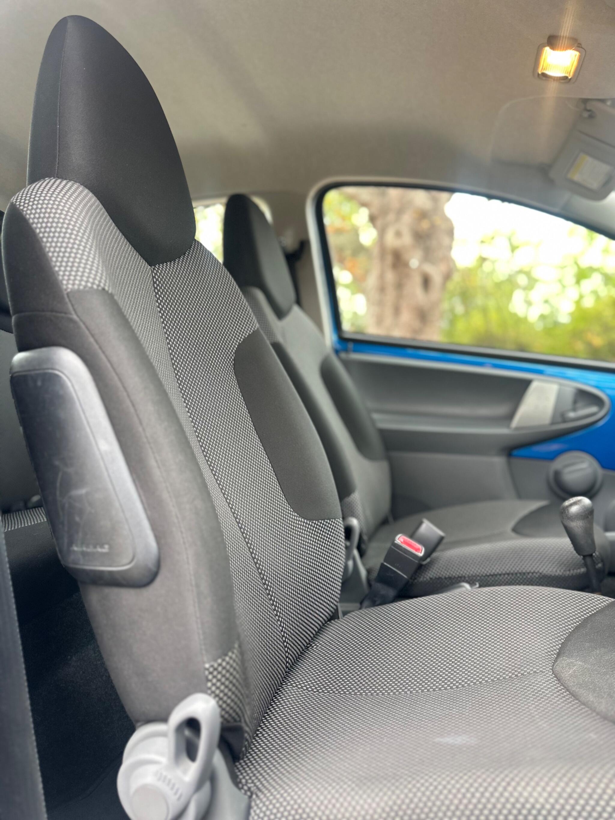 2010 Toyota AYGO image 15