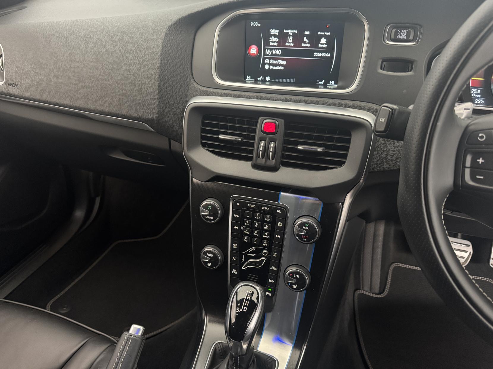 Volvo V40 view 65