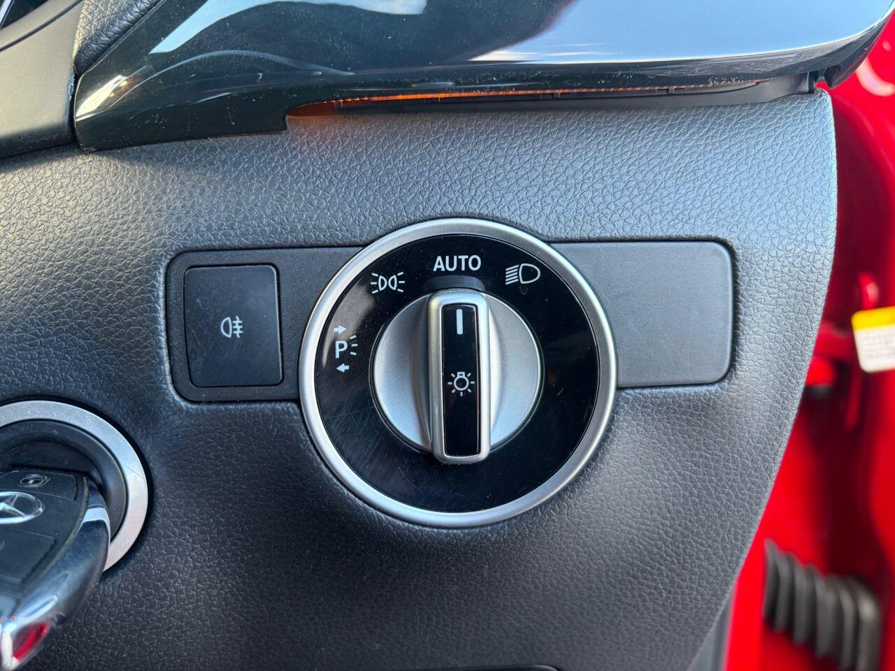 Mercedes-Benz B-Class view 27