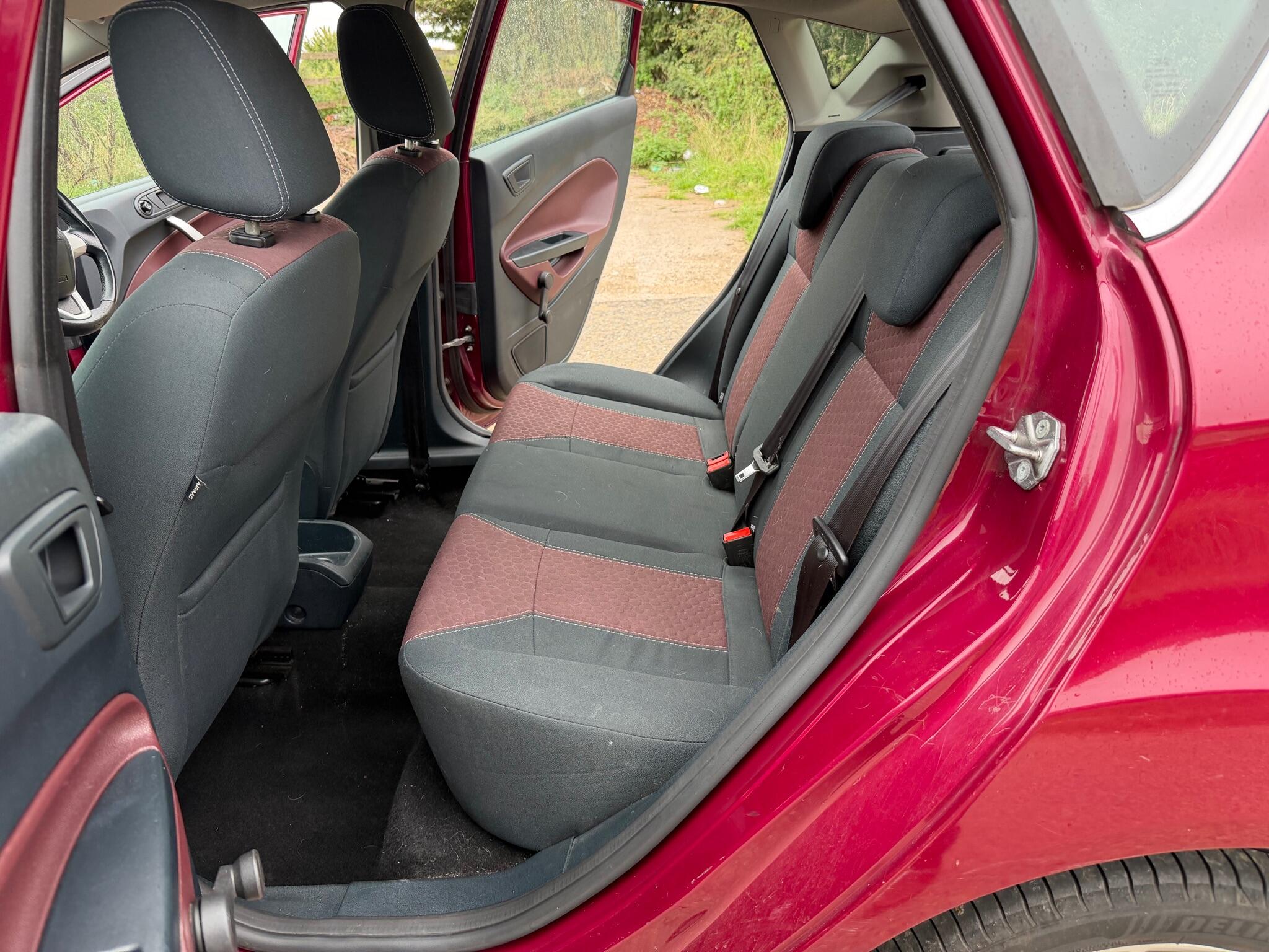 Ford Fiesta view 12