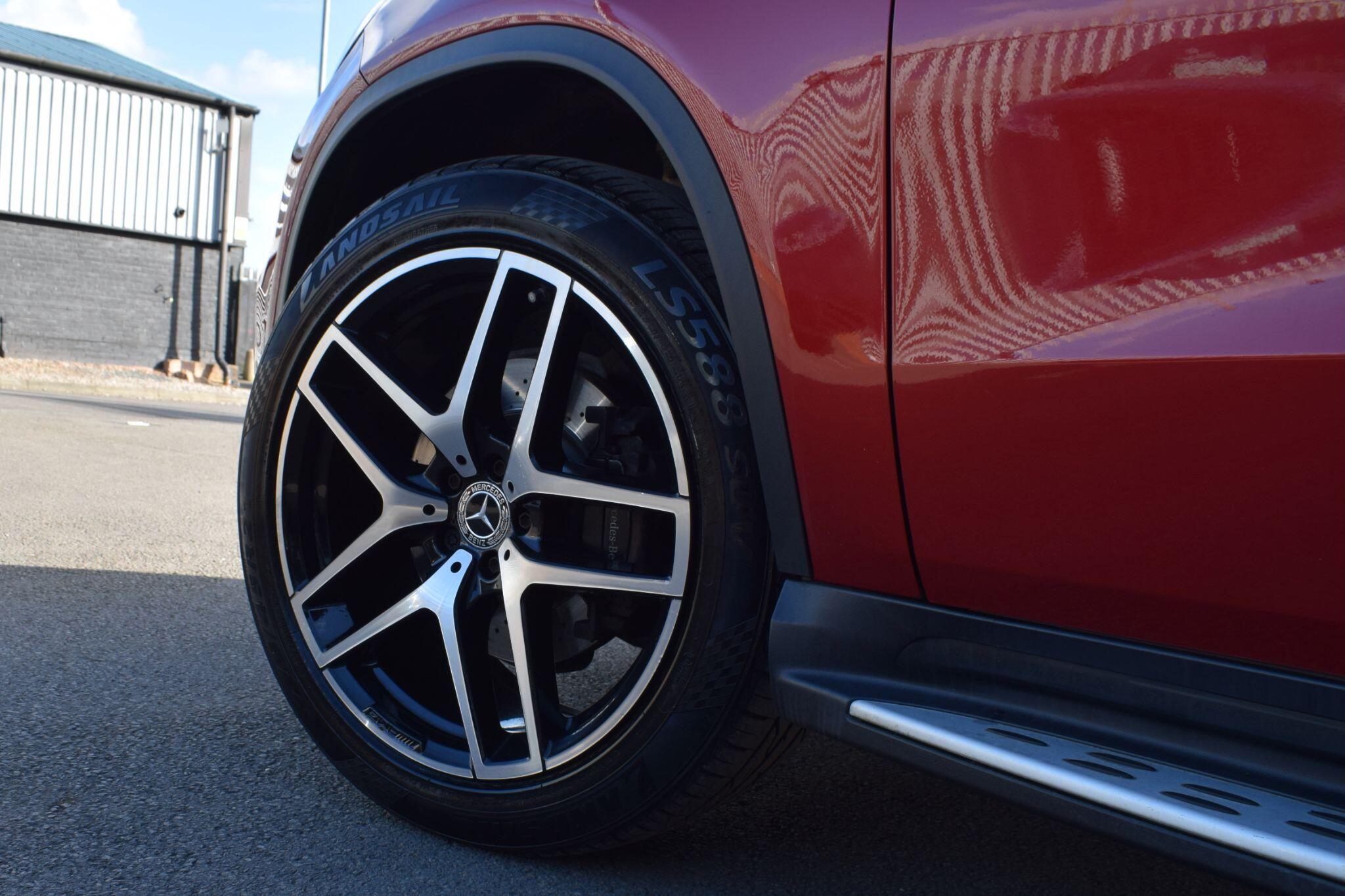 Mercedes-Benz GLE view 33