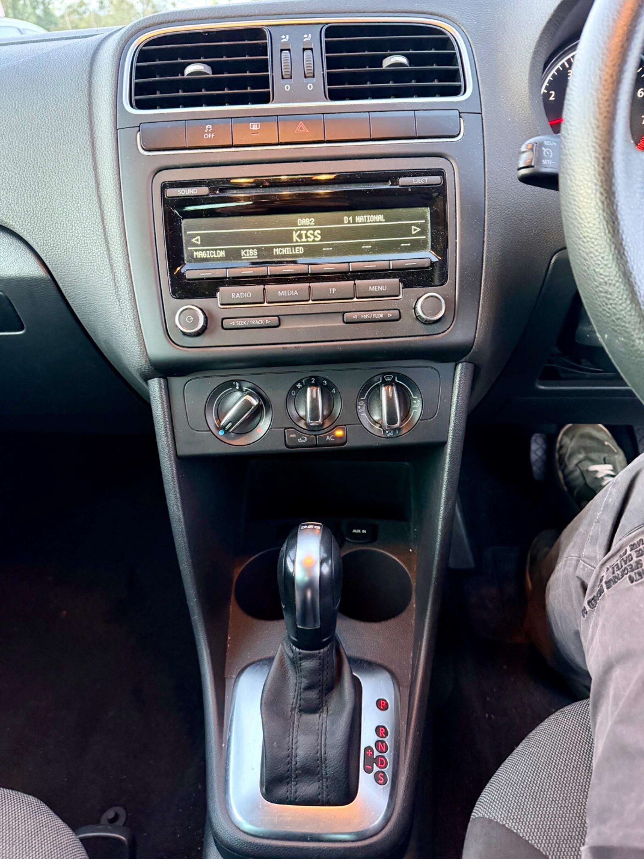 Volkswagen Polo view 27
