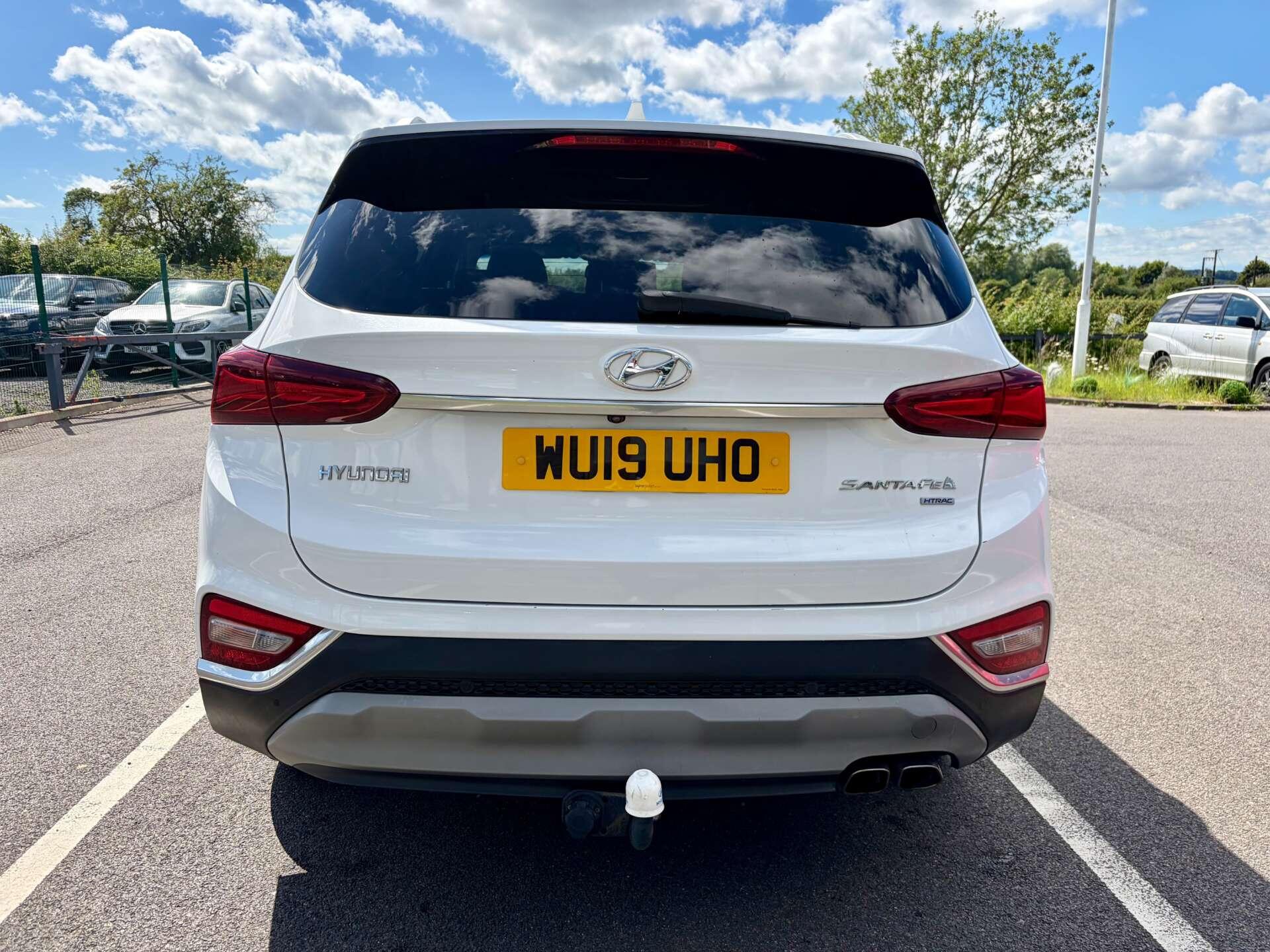 Hyundai Santa Fe view 7