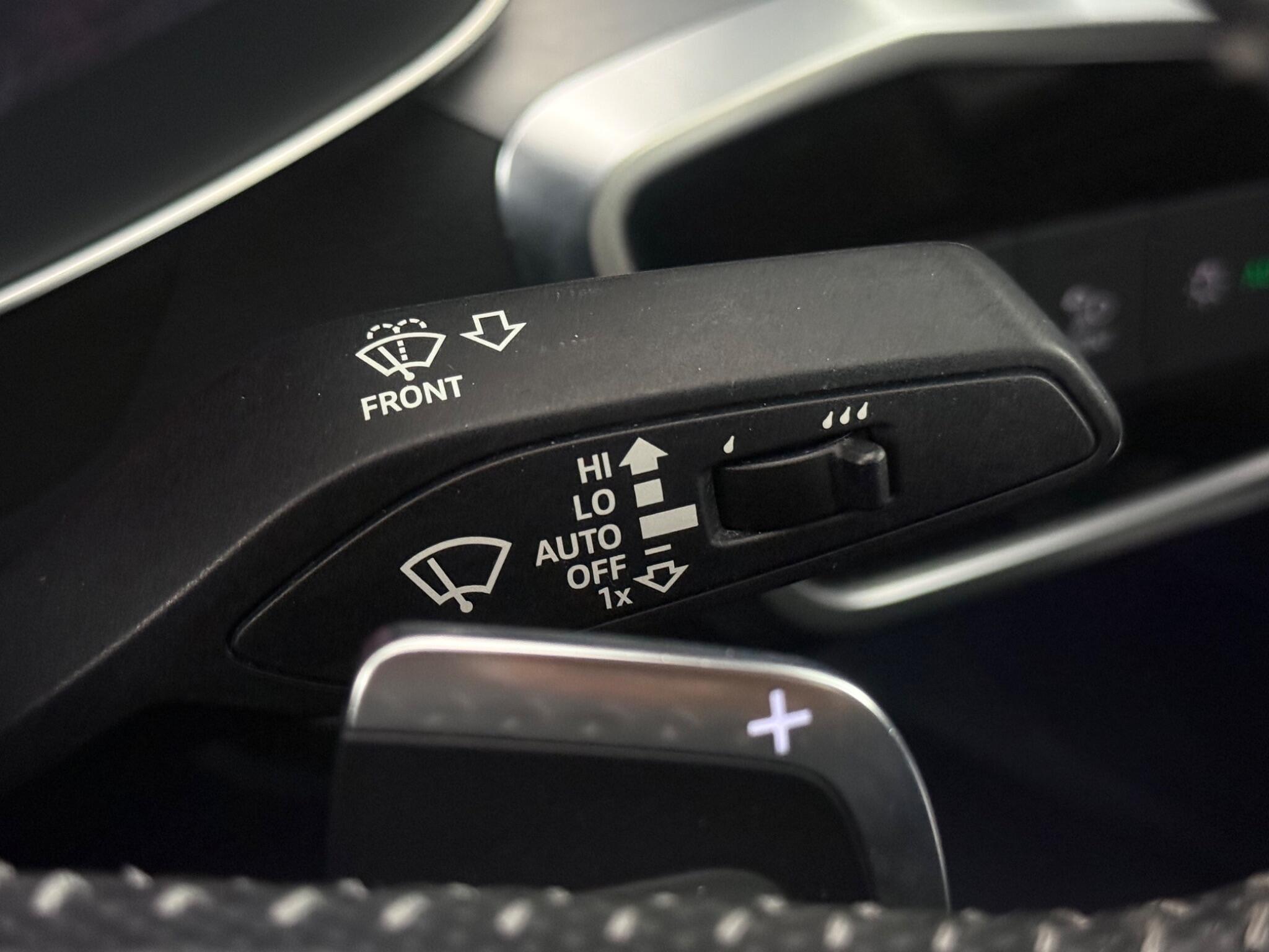 Audi A6 view 28