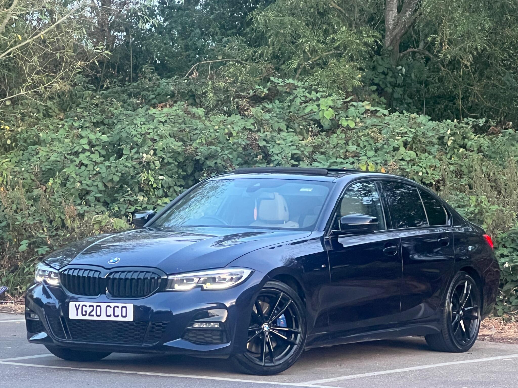 BMW 3 Series view 4