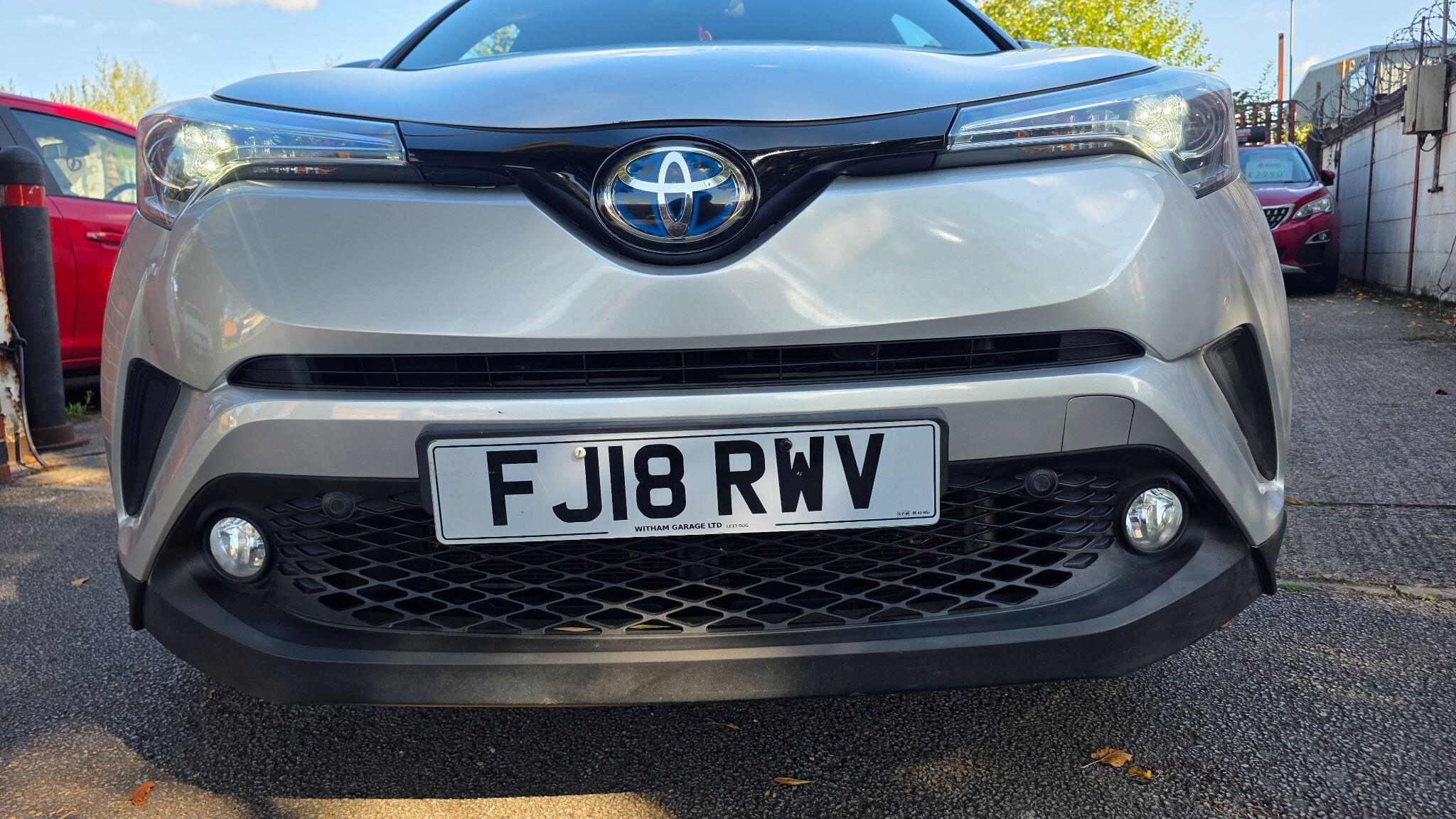 Toyota C-HR view 5