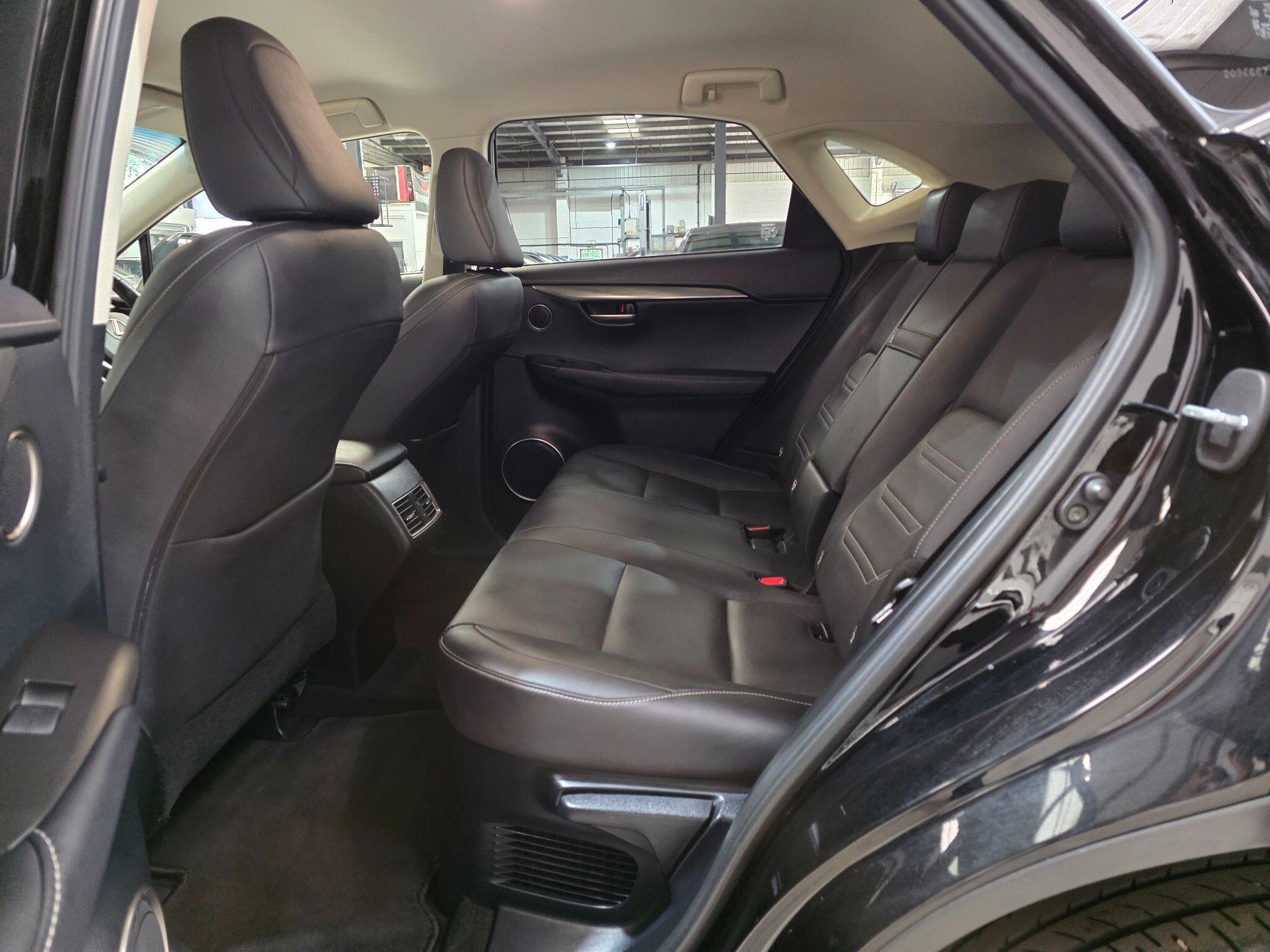 Lexus NX view 23
