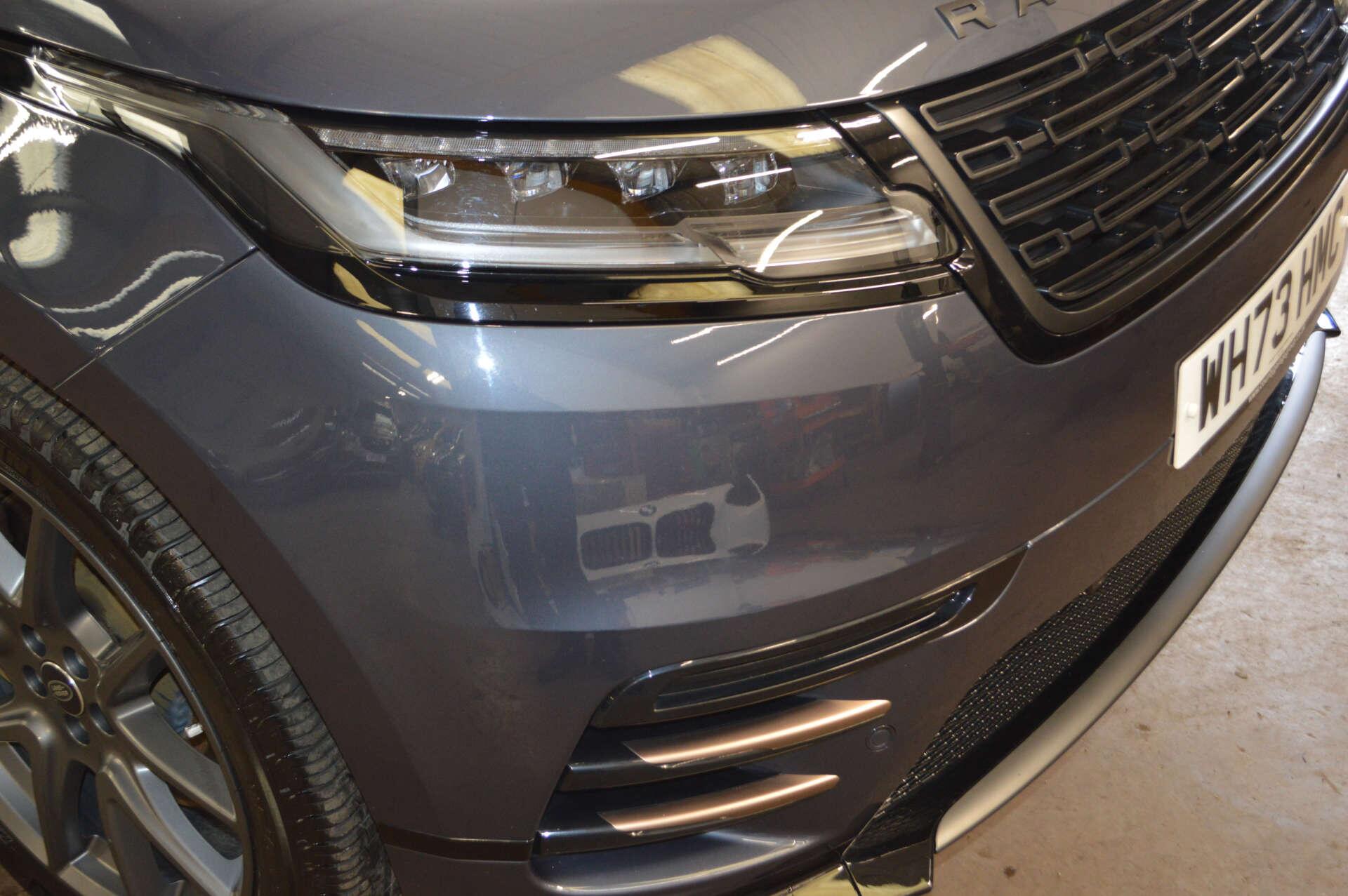 Land Rover Range Rover Velar view 58