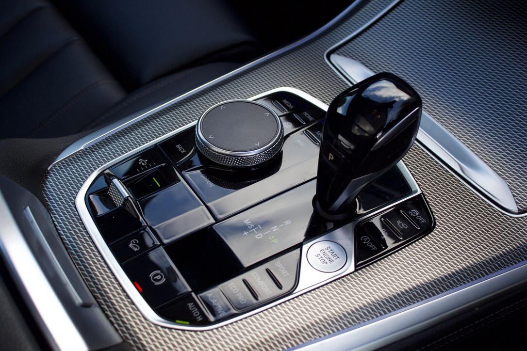 BMW X5 view 21