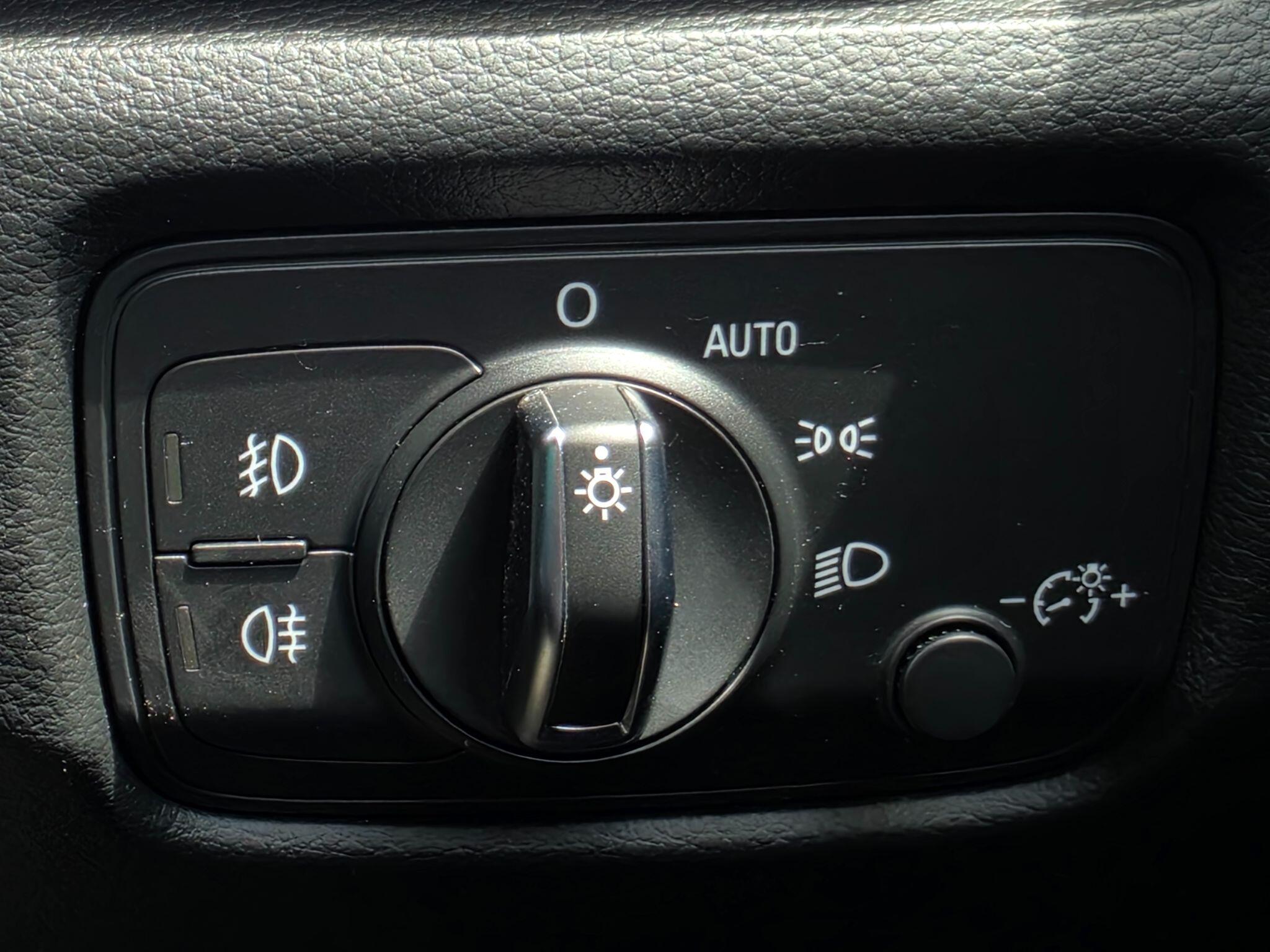 Audi A3 view 24