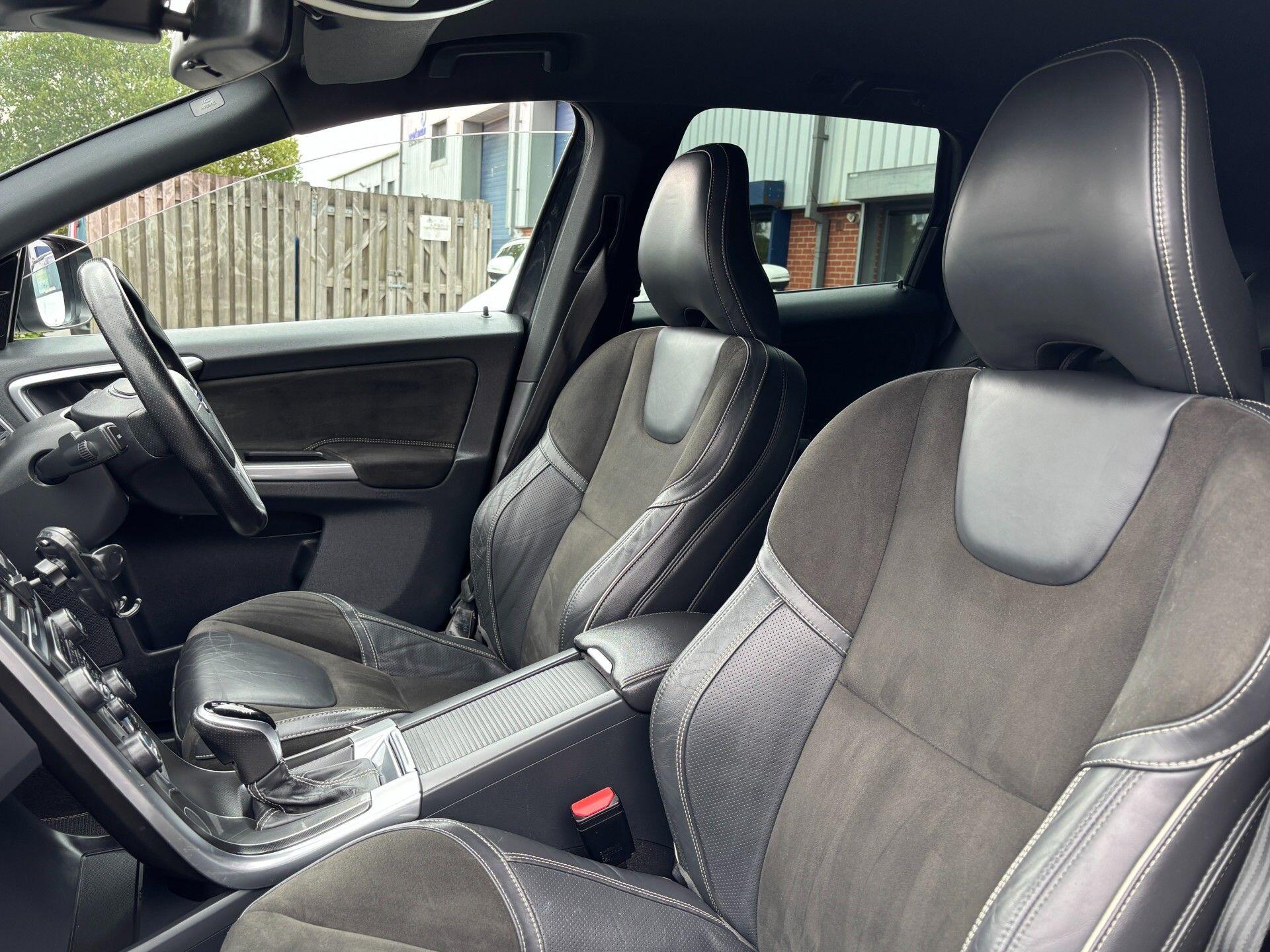 Volvo XC60 view 23