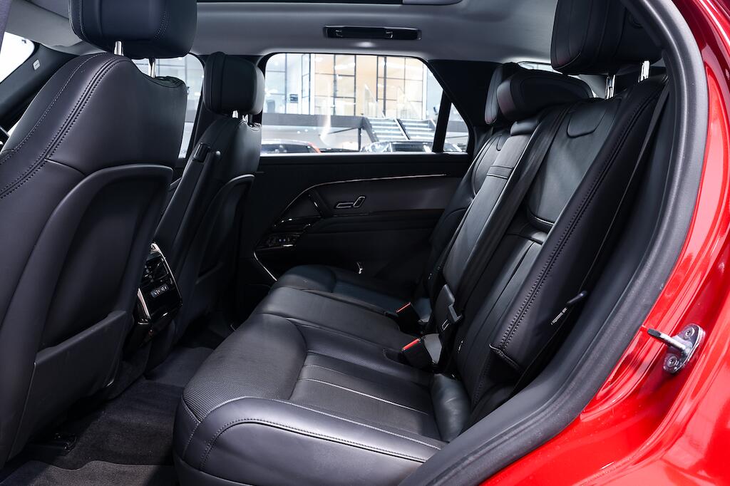 Land Rover Range Rover Sport view 15