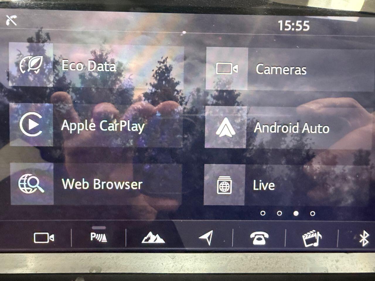 Land Rover Range Rover Velar view 44