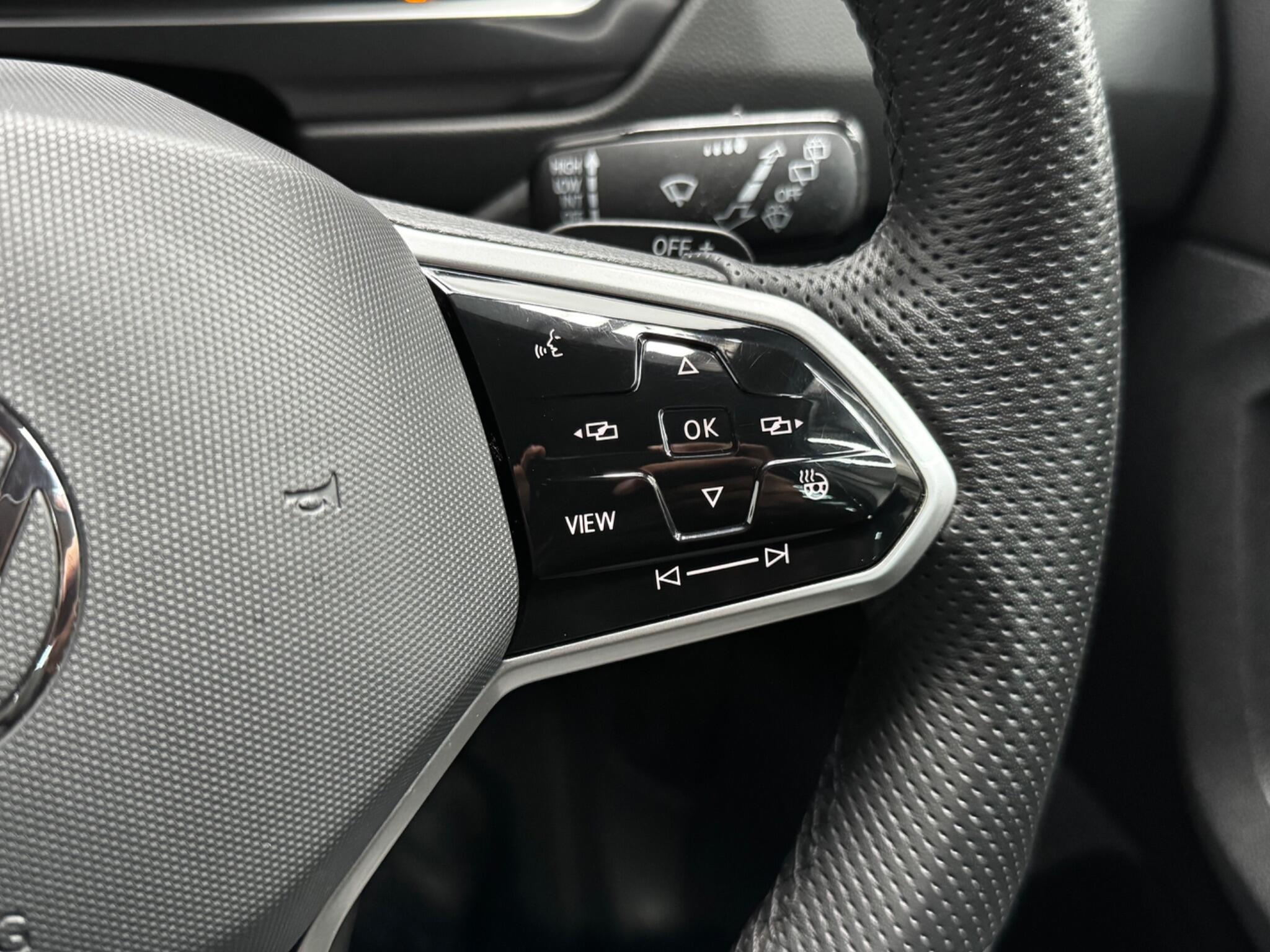 Volkswagen Tiguan view 22
