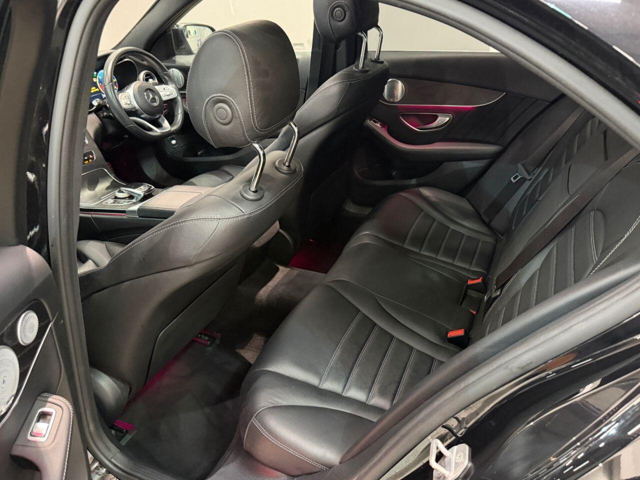 Mercedes-Benz C-Class view 38