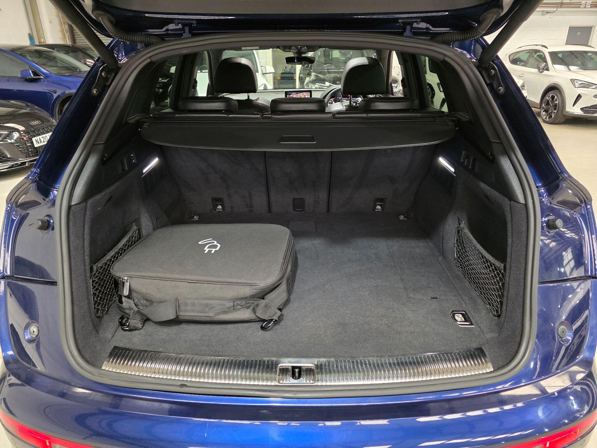 Audi Q5 view 40