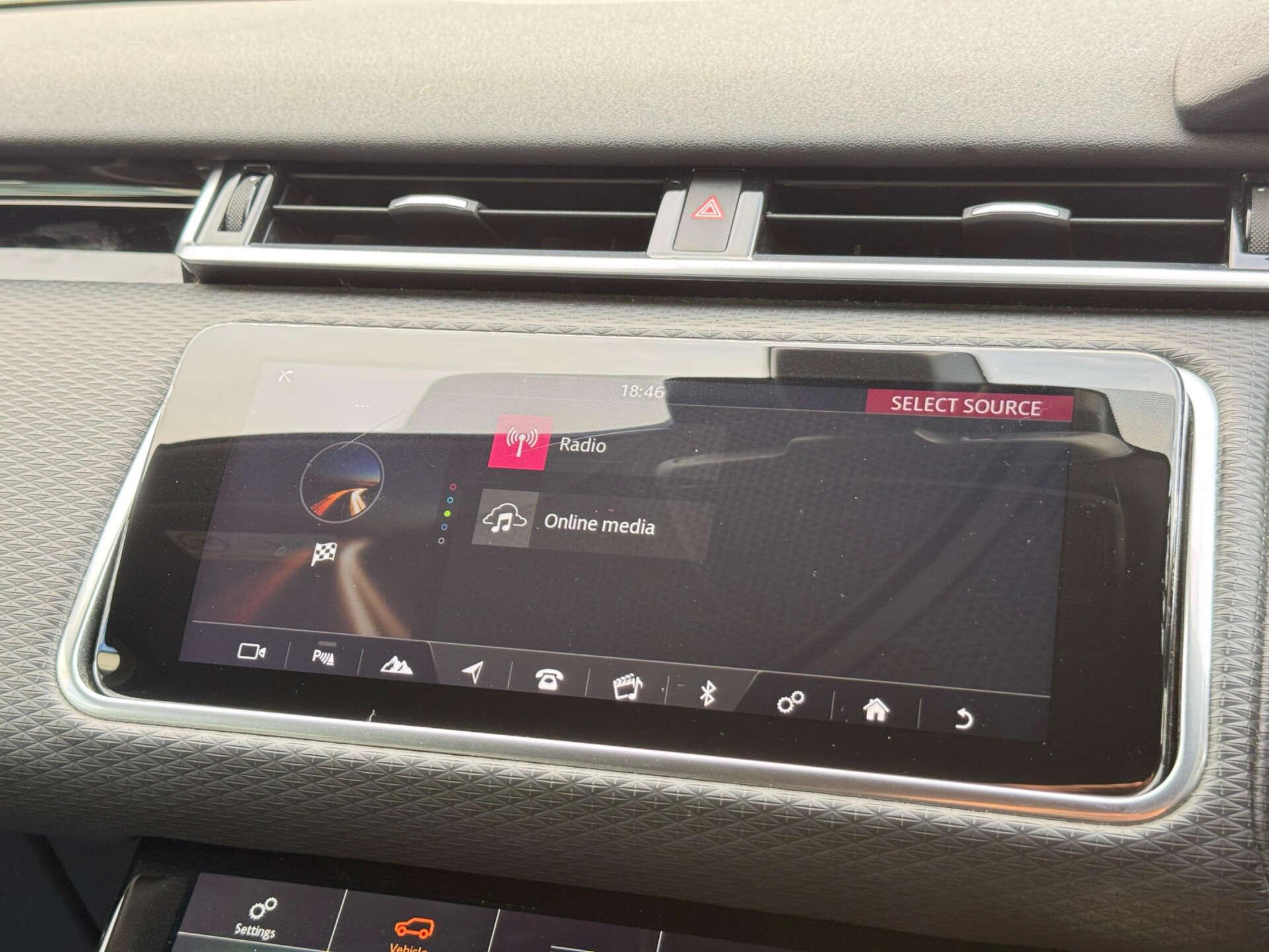 Land Rover Range Rover Velar view 69