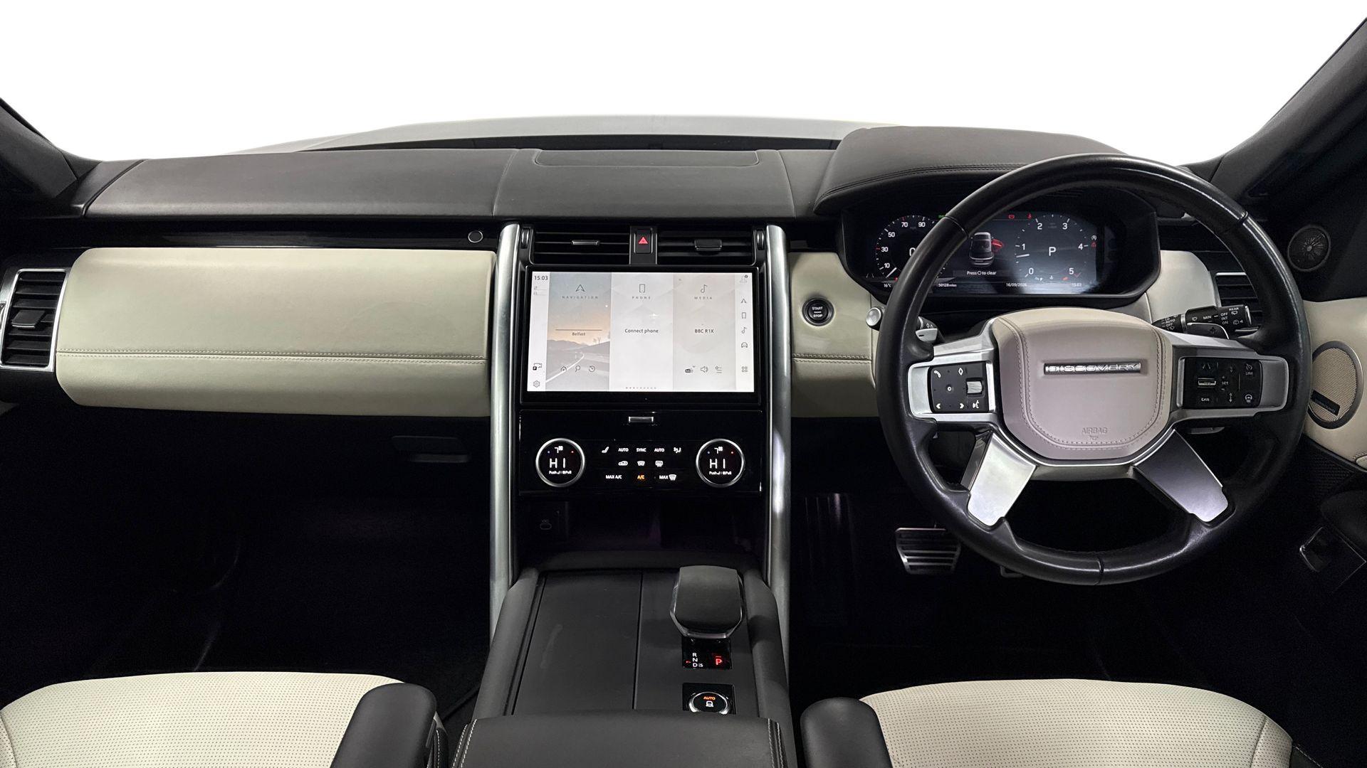 Land Rover Discovery view 9
