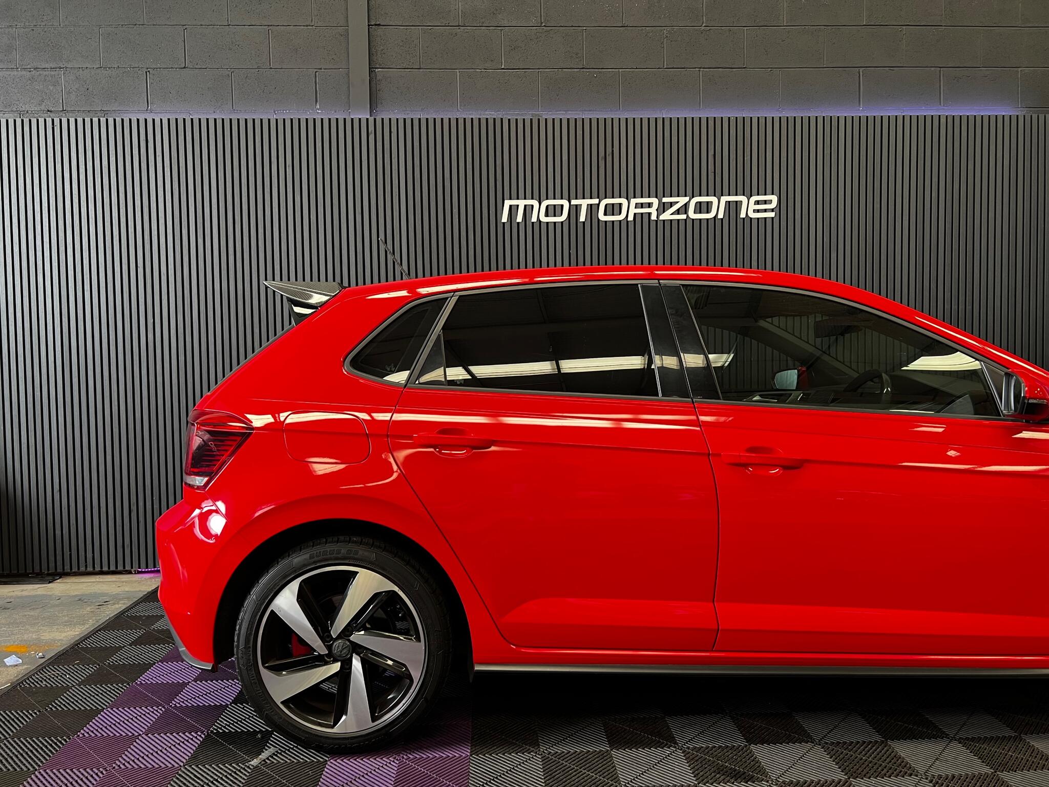 Volkswagen Polo view 7