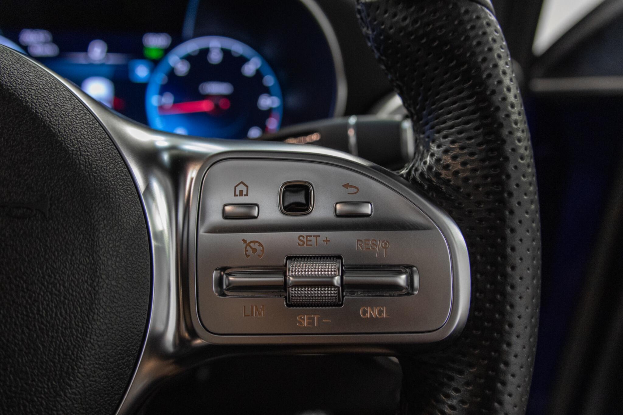 Mercedes-Benz GLC view 41