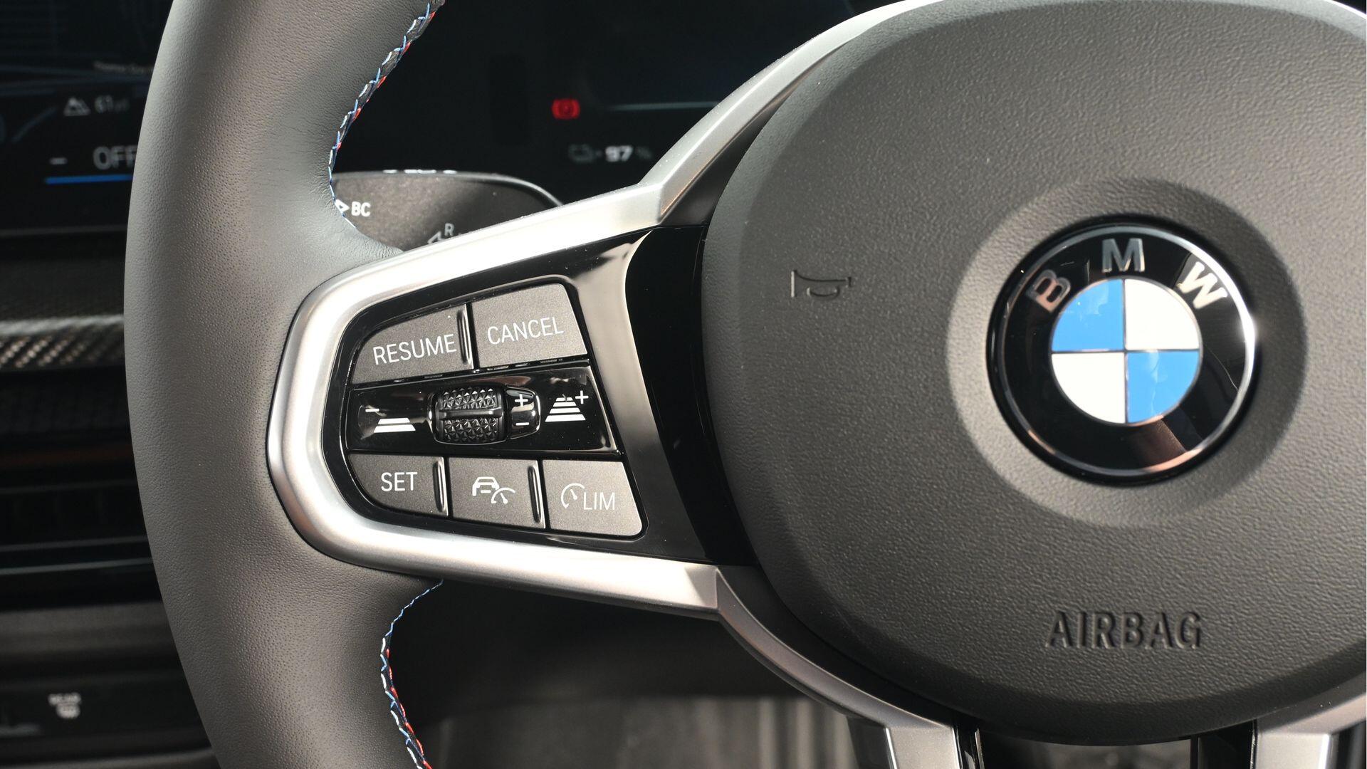 BMW i4 view 17