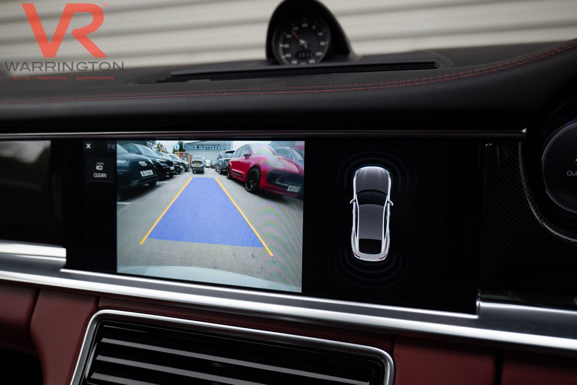 Porsche Panamera view 31