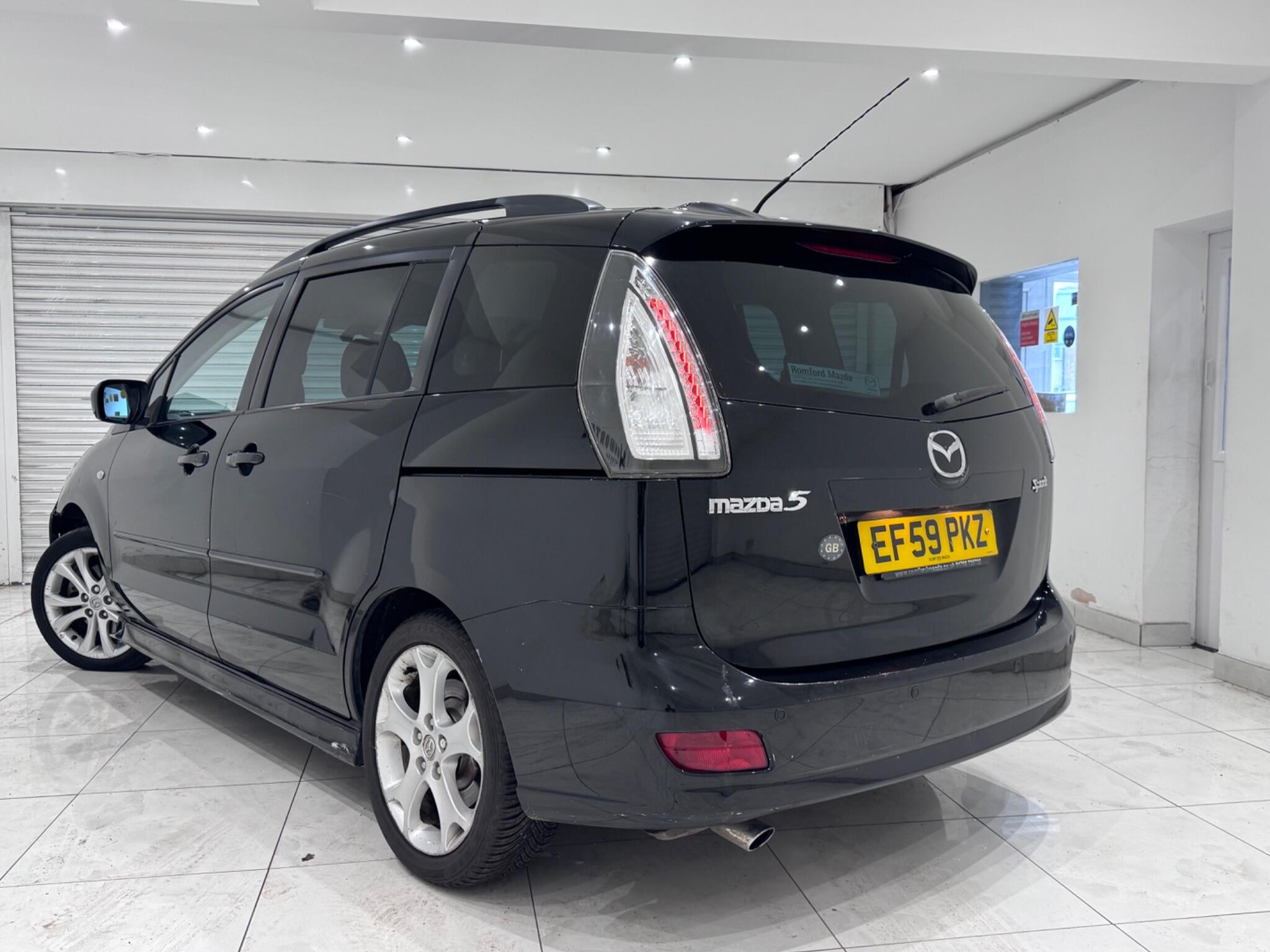 Mazda Mazda5 view 5