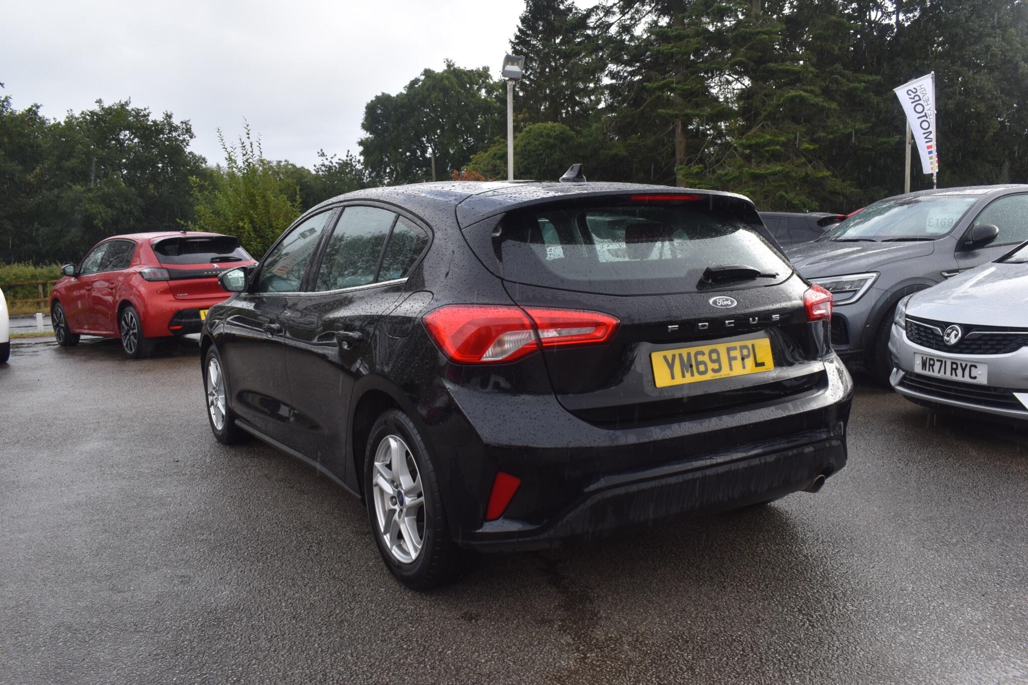 Focus - 1.5 EcoBlue Zetec Euro 6 (s/s) 5dr - Image 10