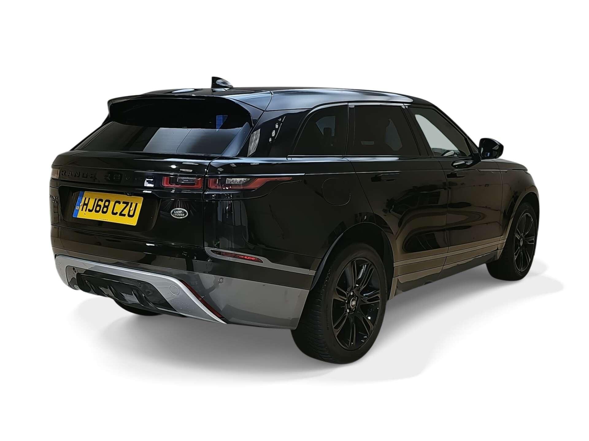Land Rover Range Rover Velar view 3