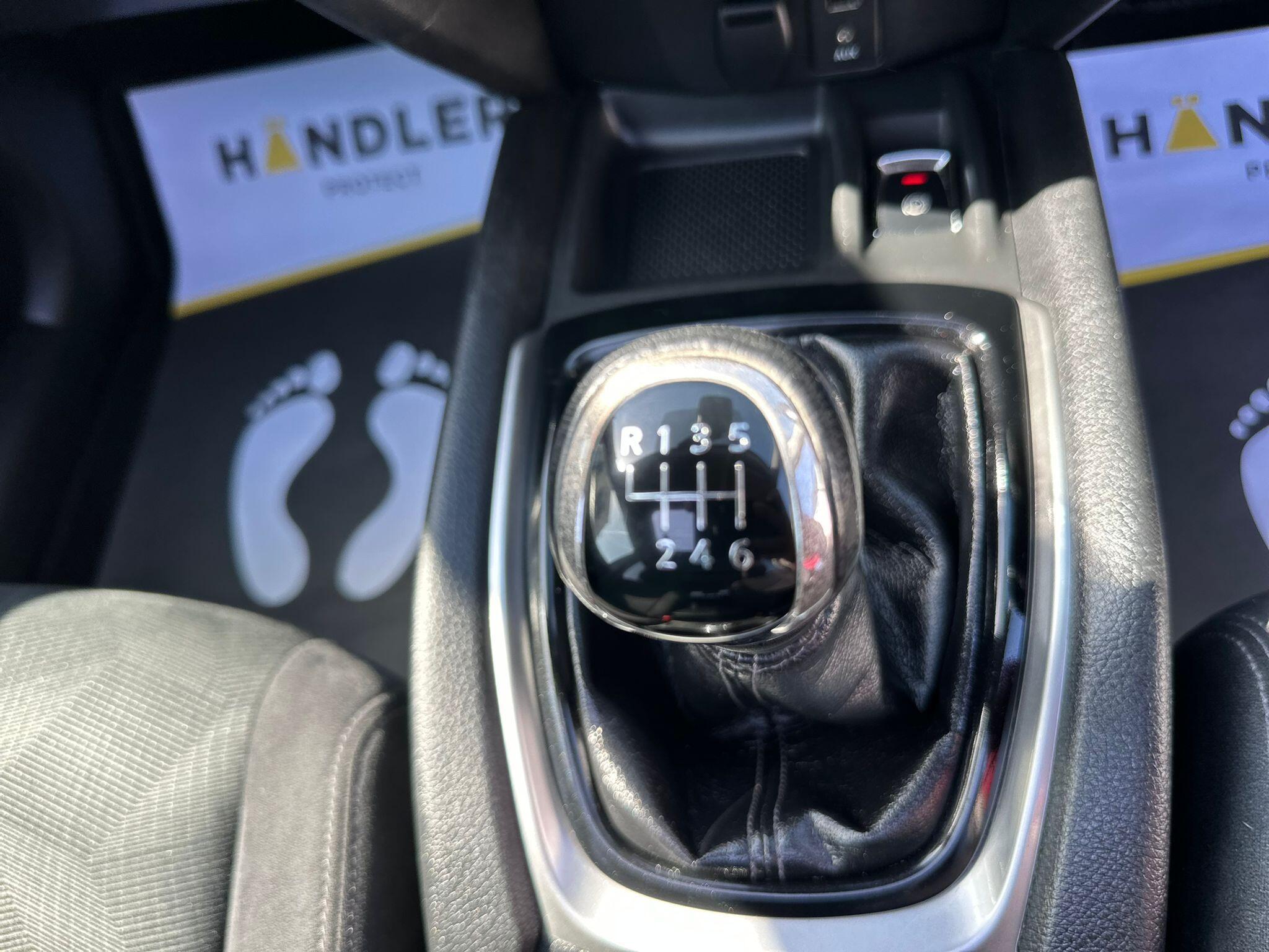 Nissan X-Trail view 17
