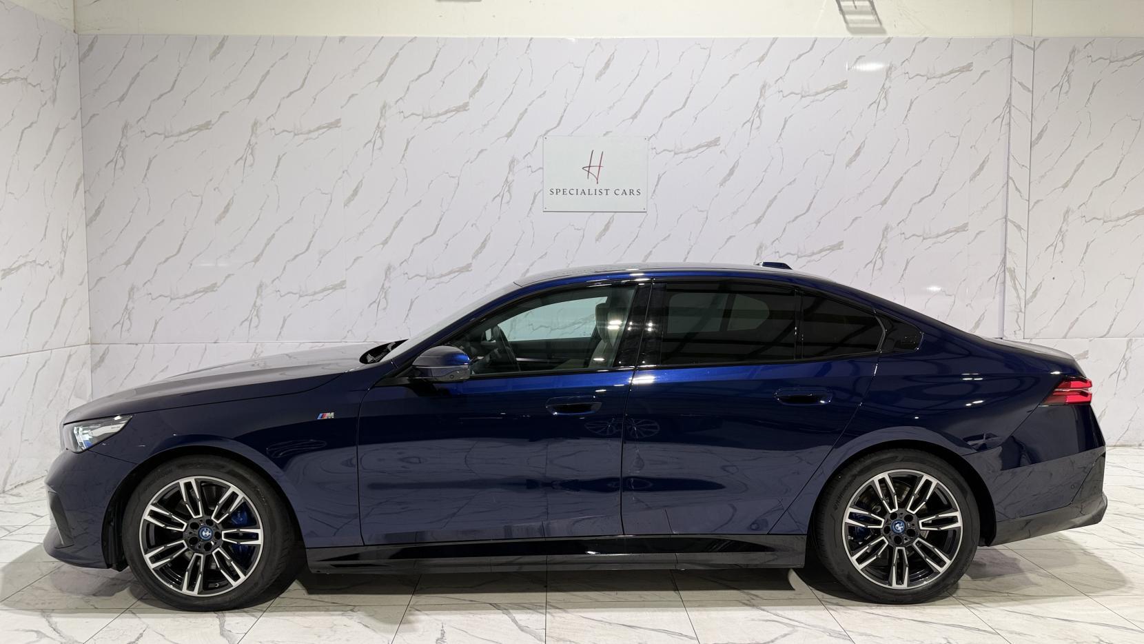 BMW I5 view 41
