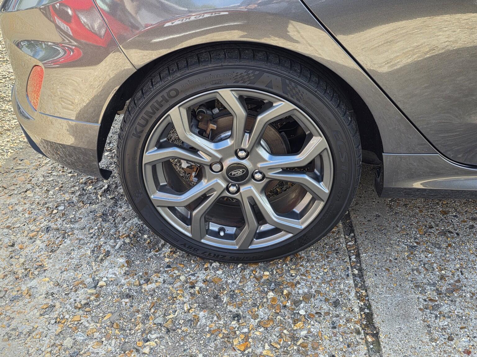 Ford Fiesta view 14