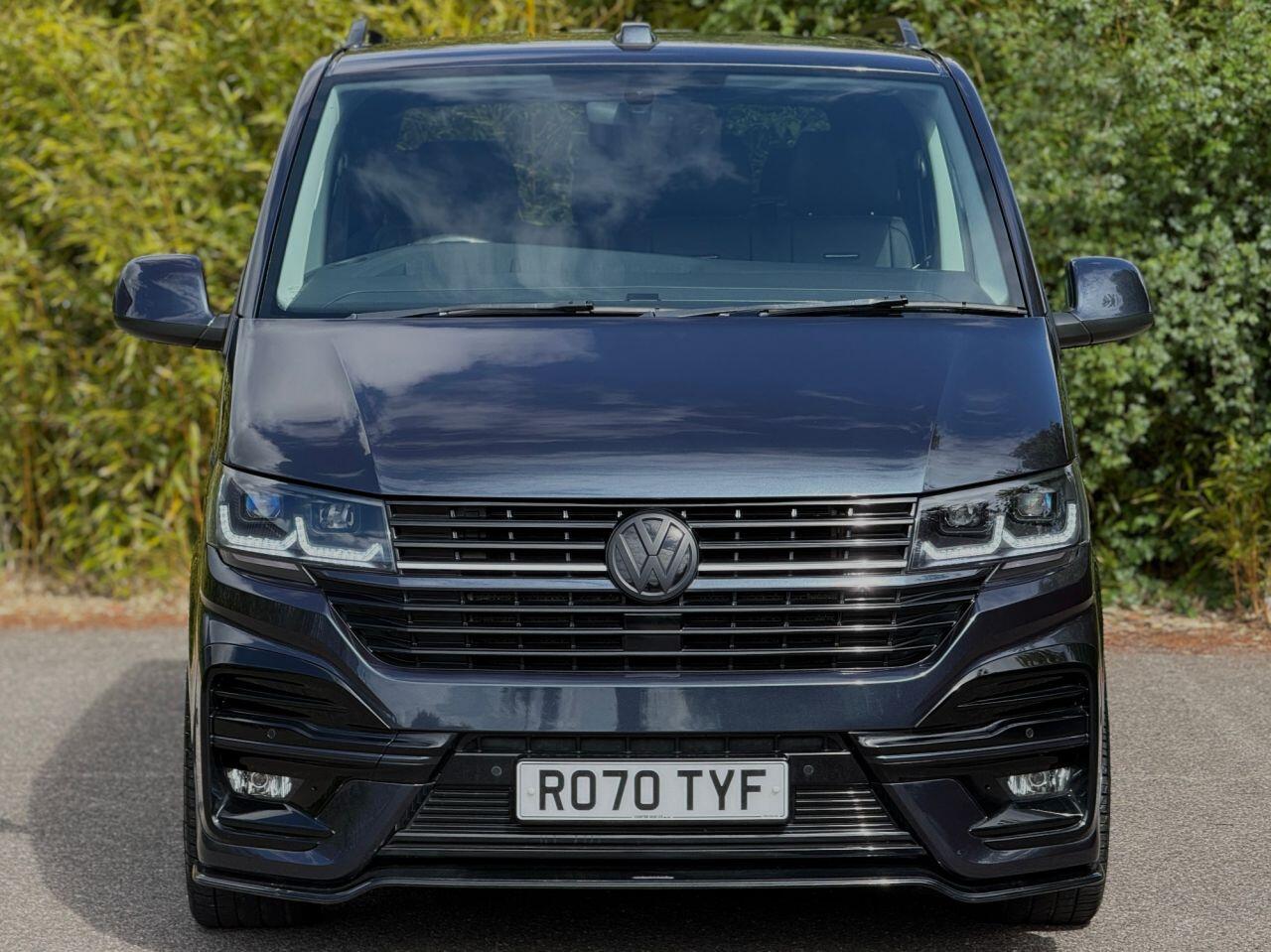 Volkswagen Transporter view 6