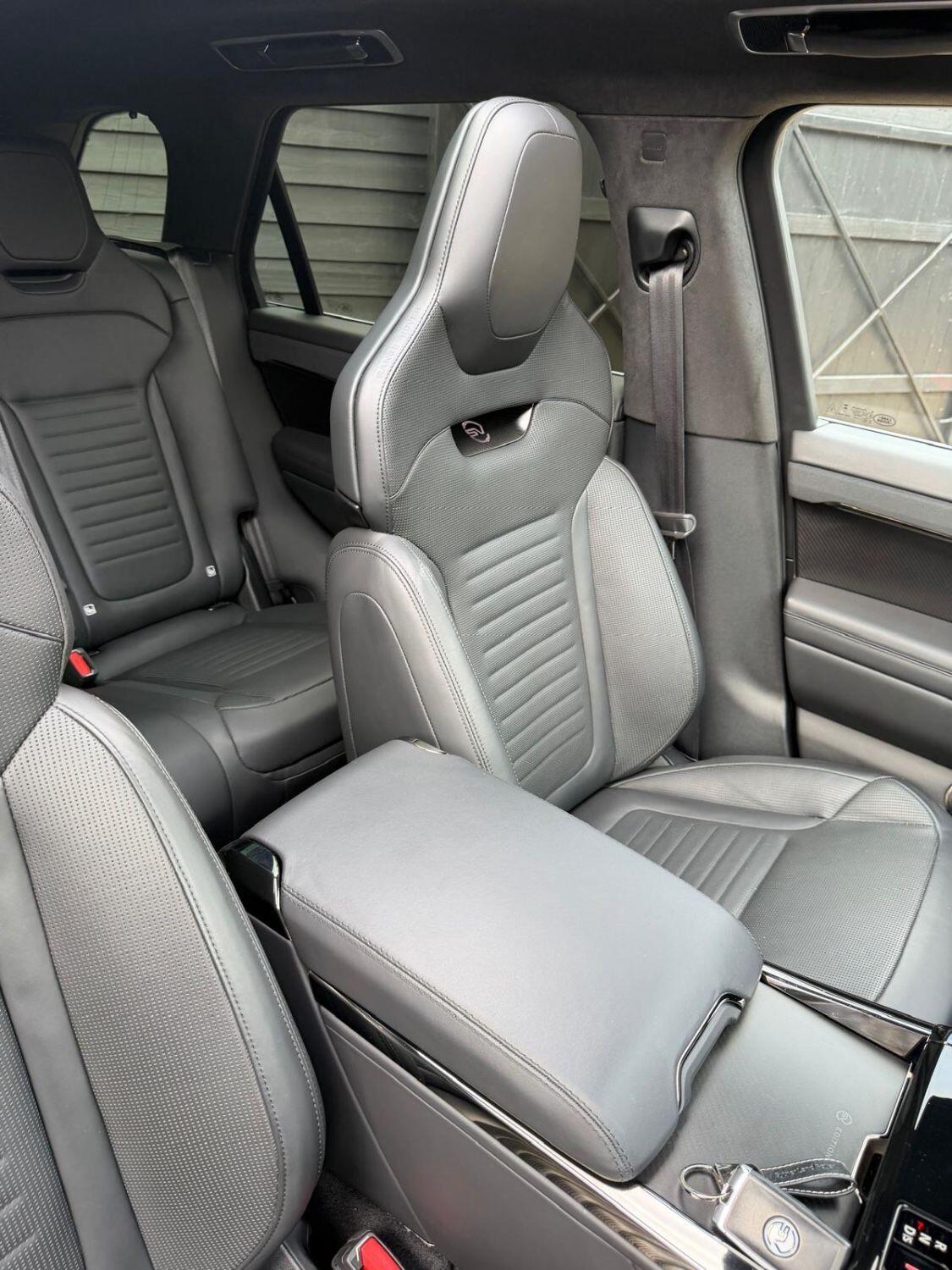 Land Rover Range Rover Sport view 37