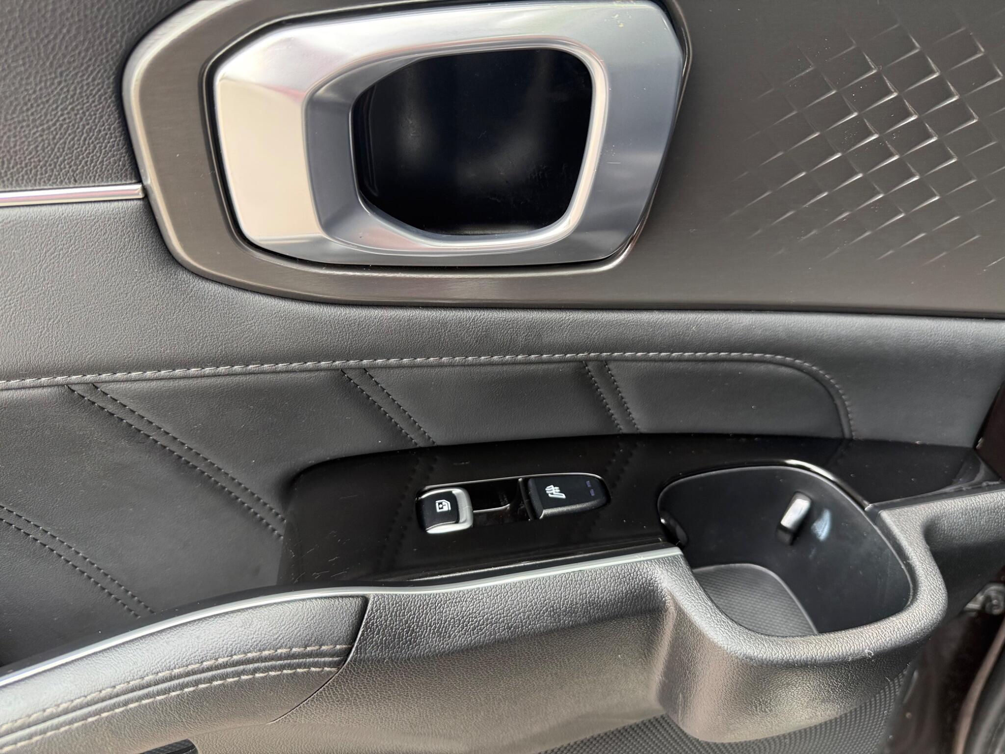 Kia Sorento view 16