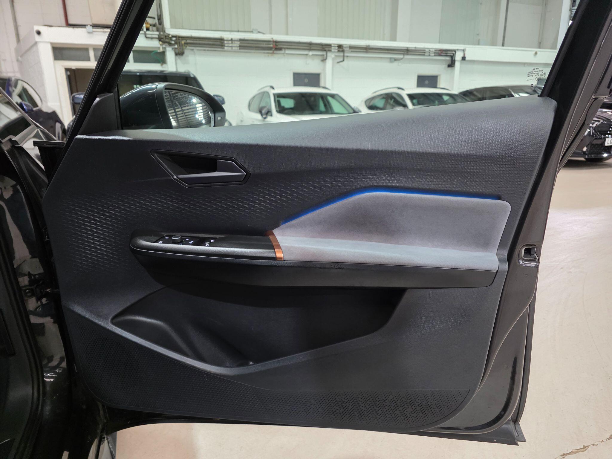 Cupra Born view 12