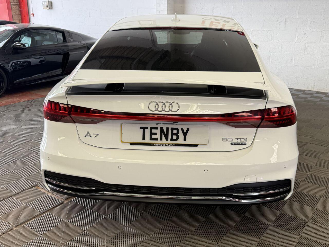 Audi A7 view 8