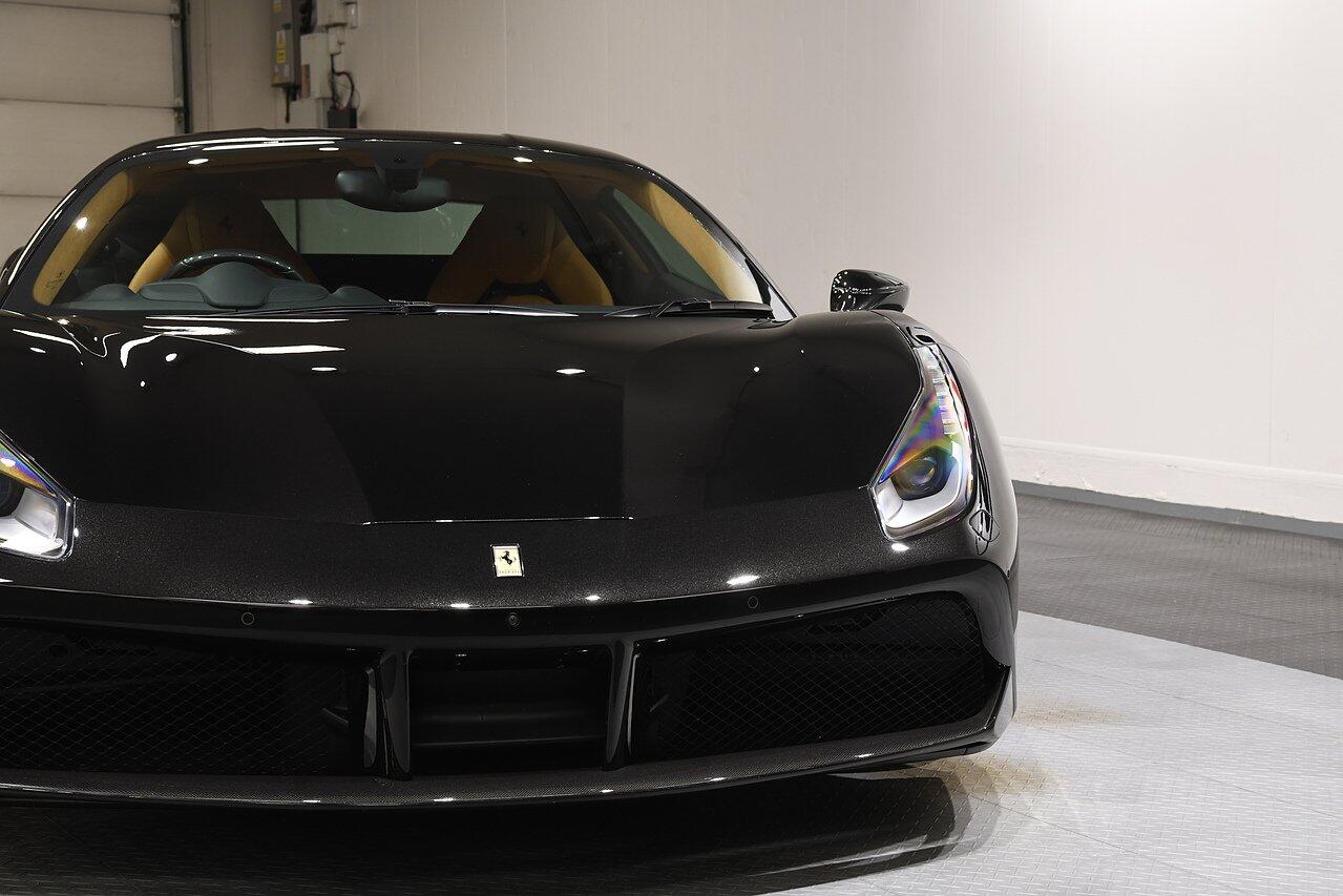 Ferrari 488 view 33