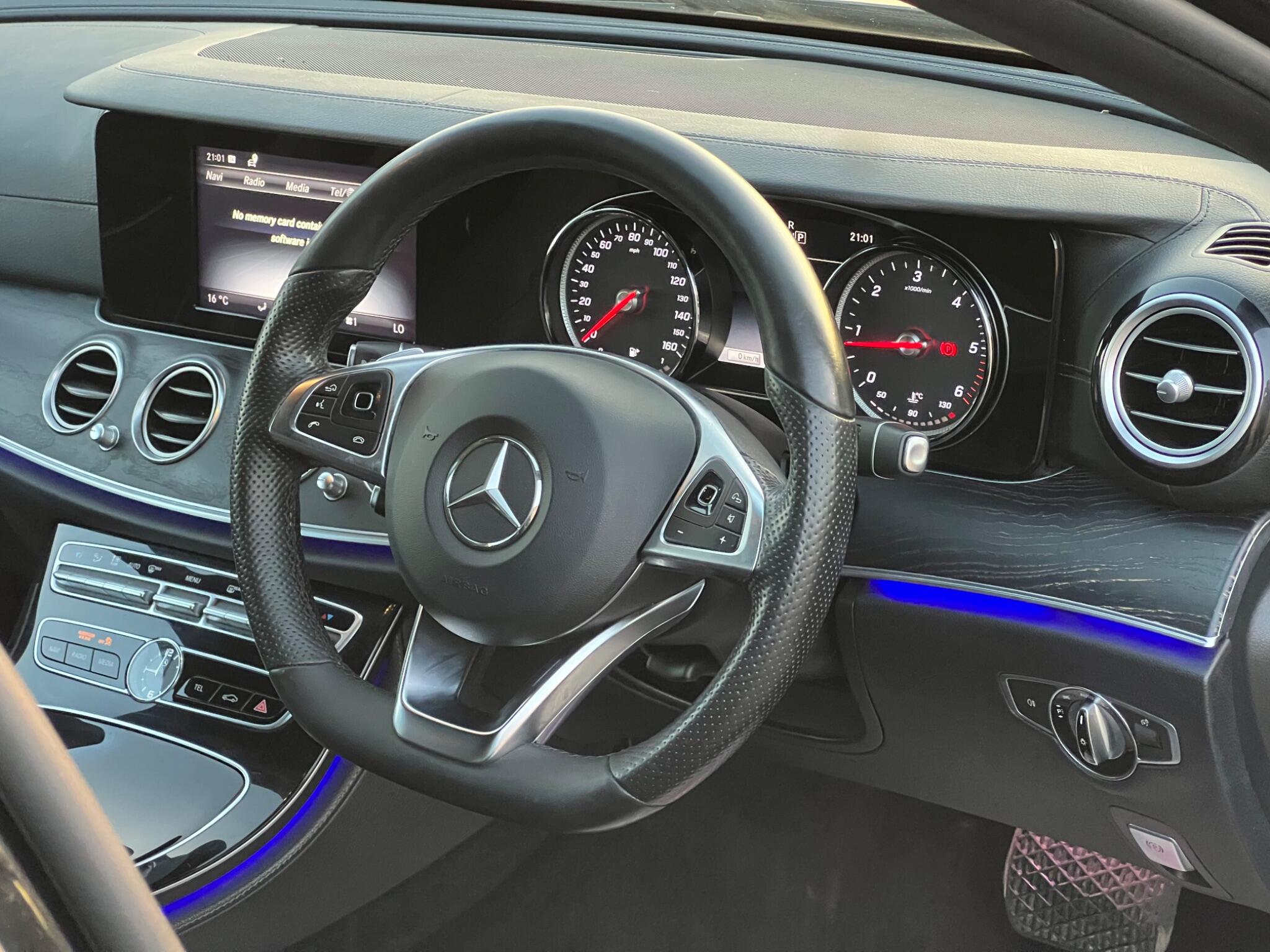 Mercedes-Benz E Class view 3