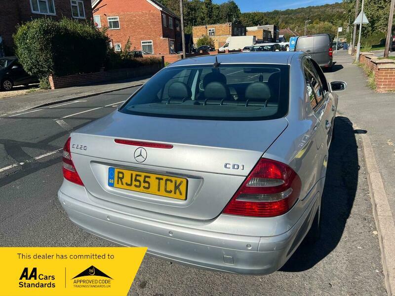 2005 Mercedes-Benz E Class image 7