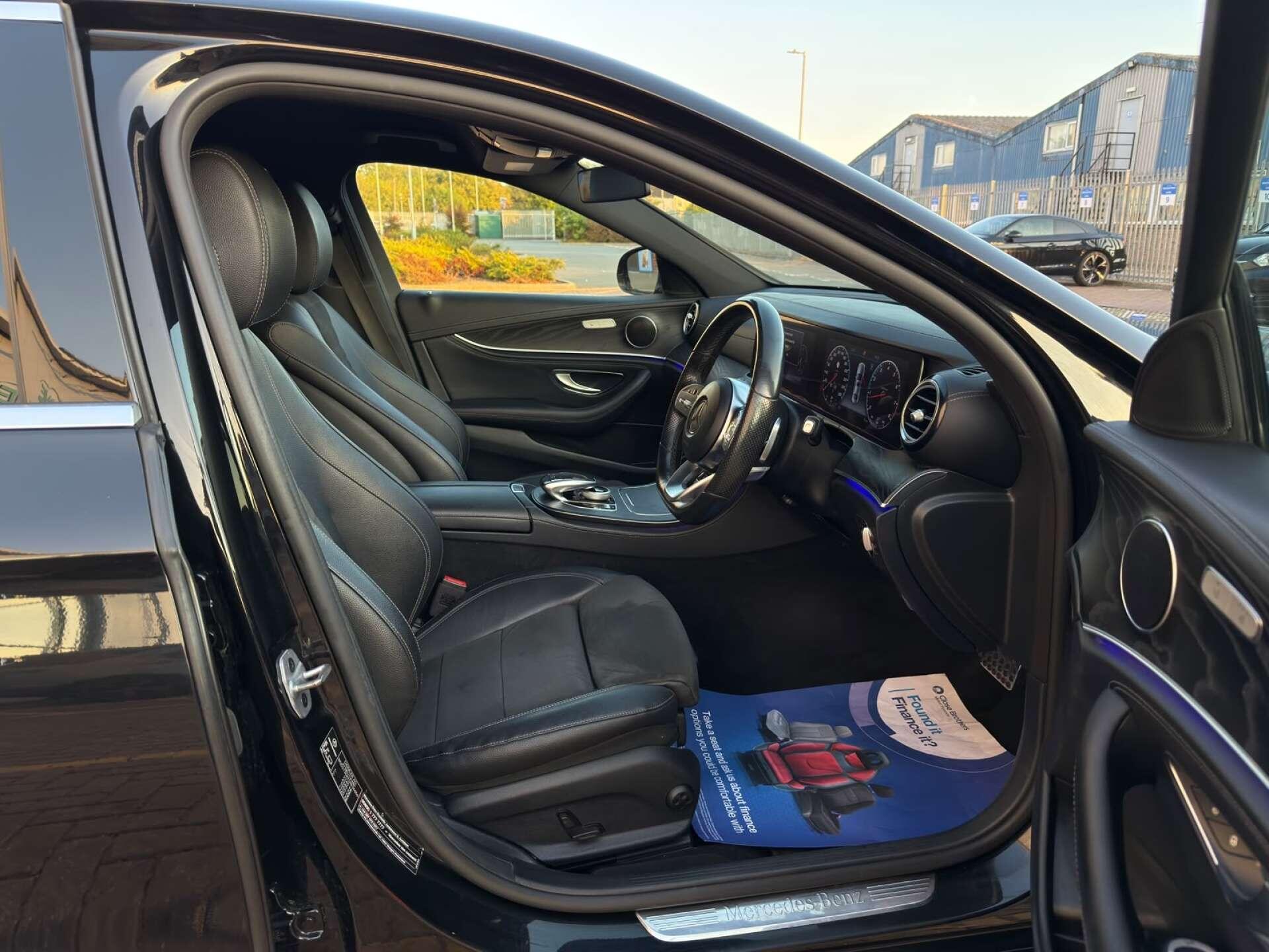 Mercedes-Benz E Class view 23