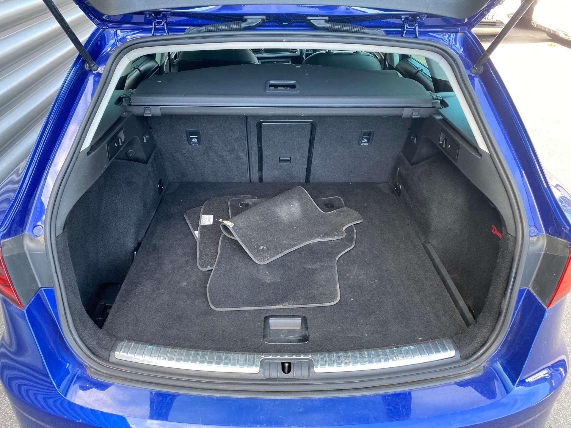 Seat Leon view 8