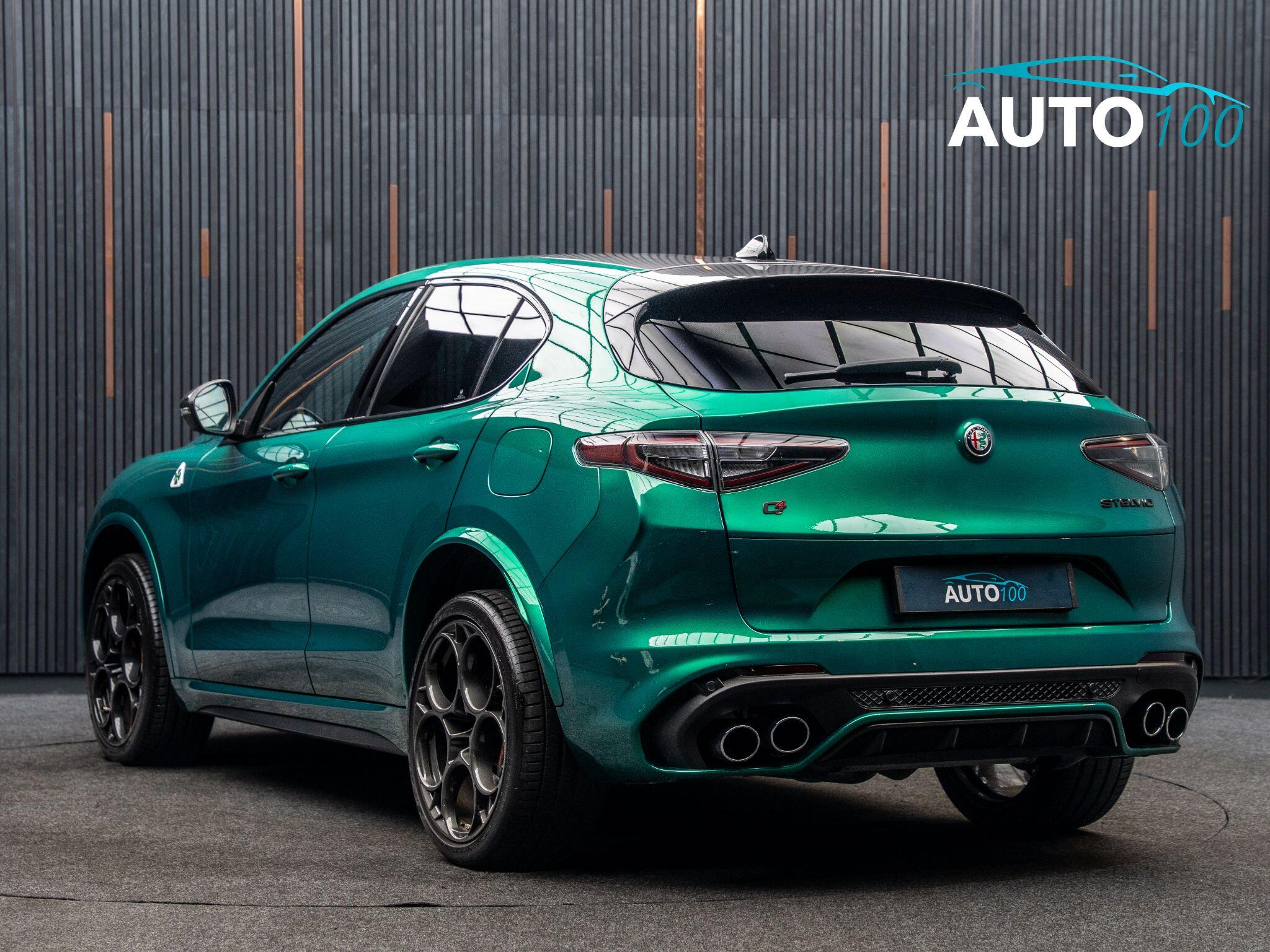 Alfa Romeo Stelvio view 7
