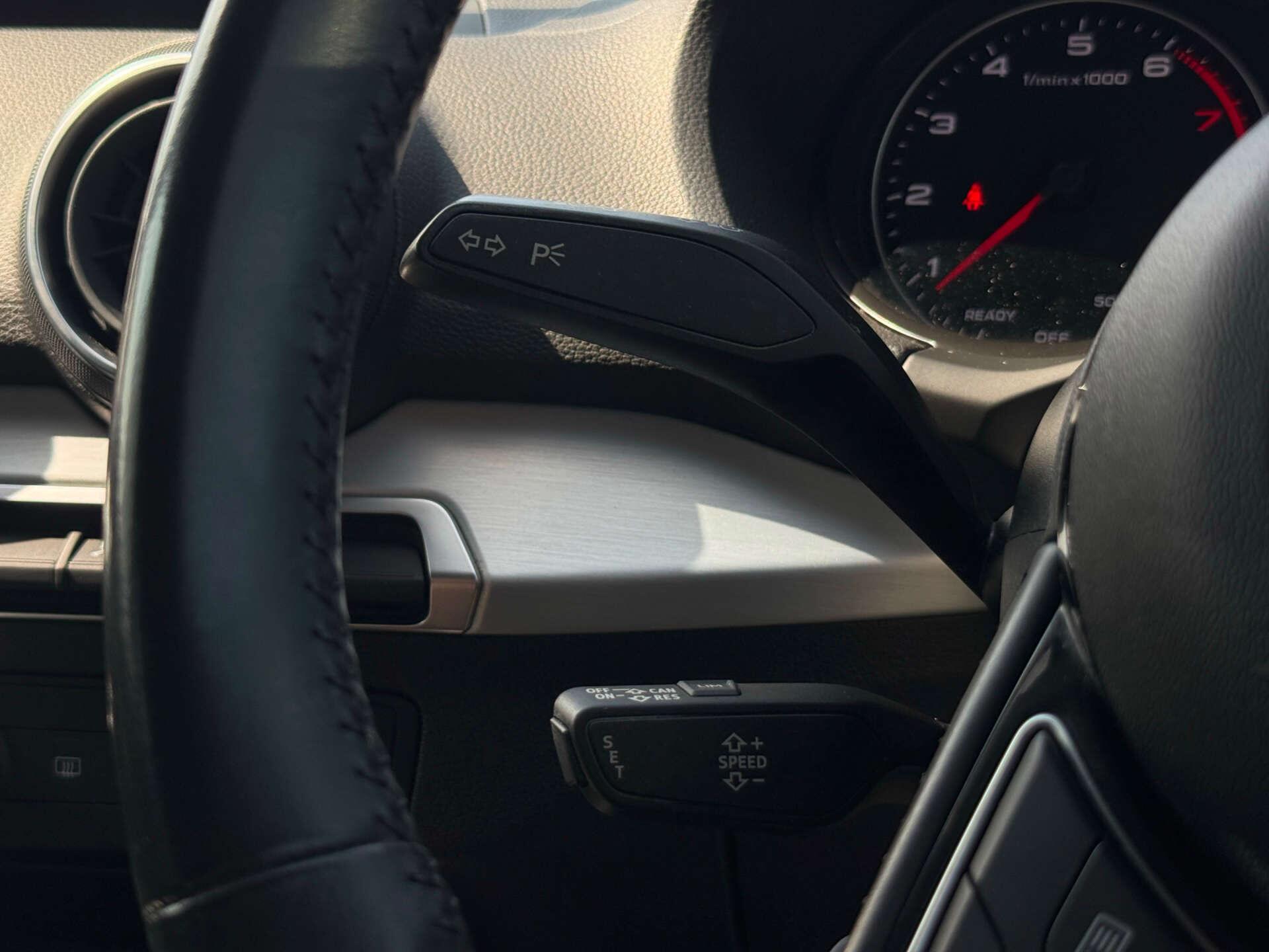 Audi Q2 view 54
