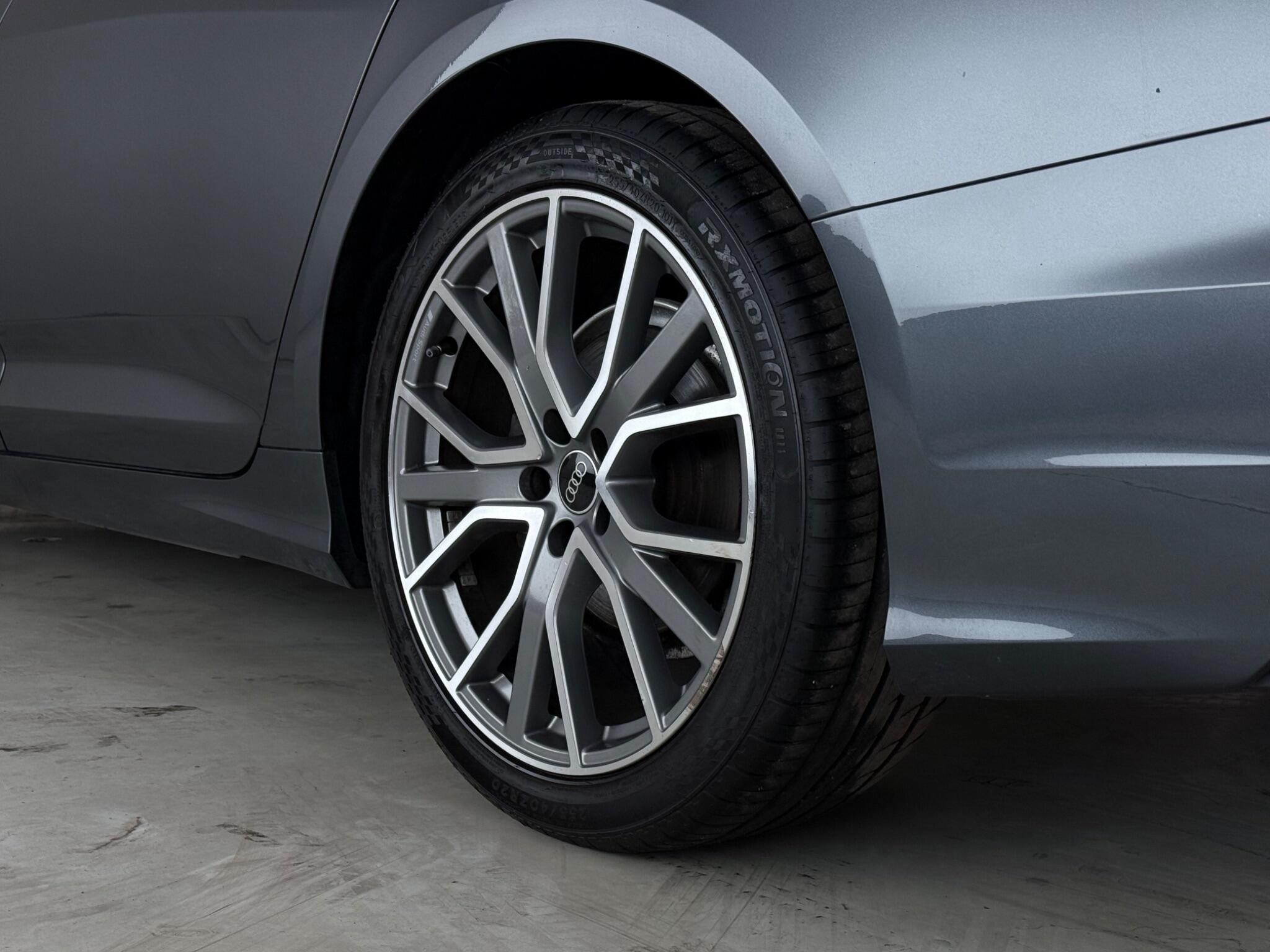 Audi A6 view 8